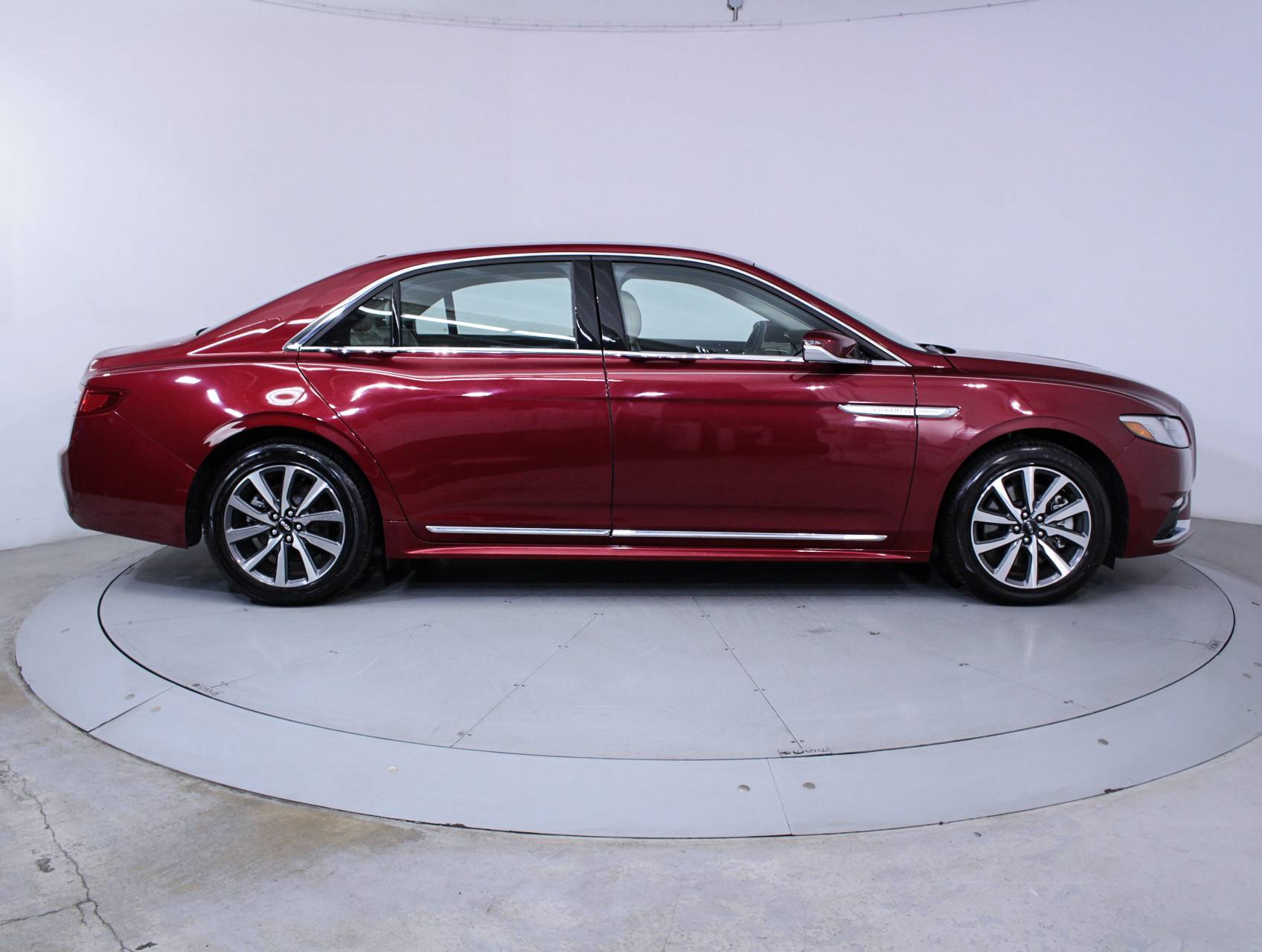 Florida Fine Cars - Used LINCOLN CONTINENTAL 2017 MIAMI PREMIER