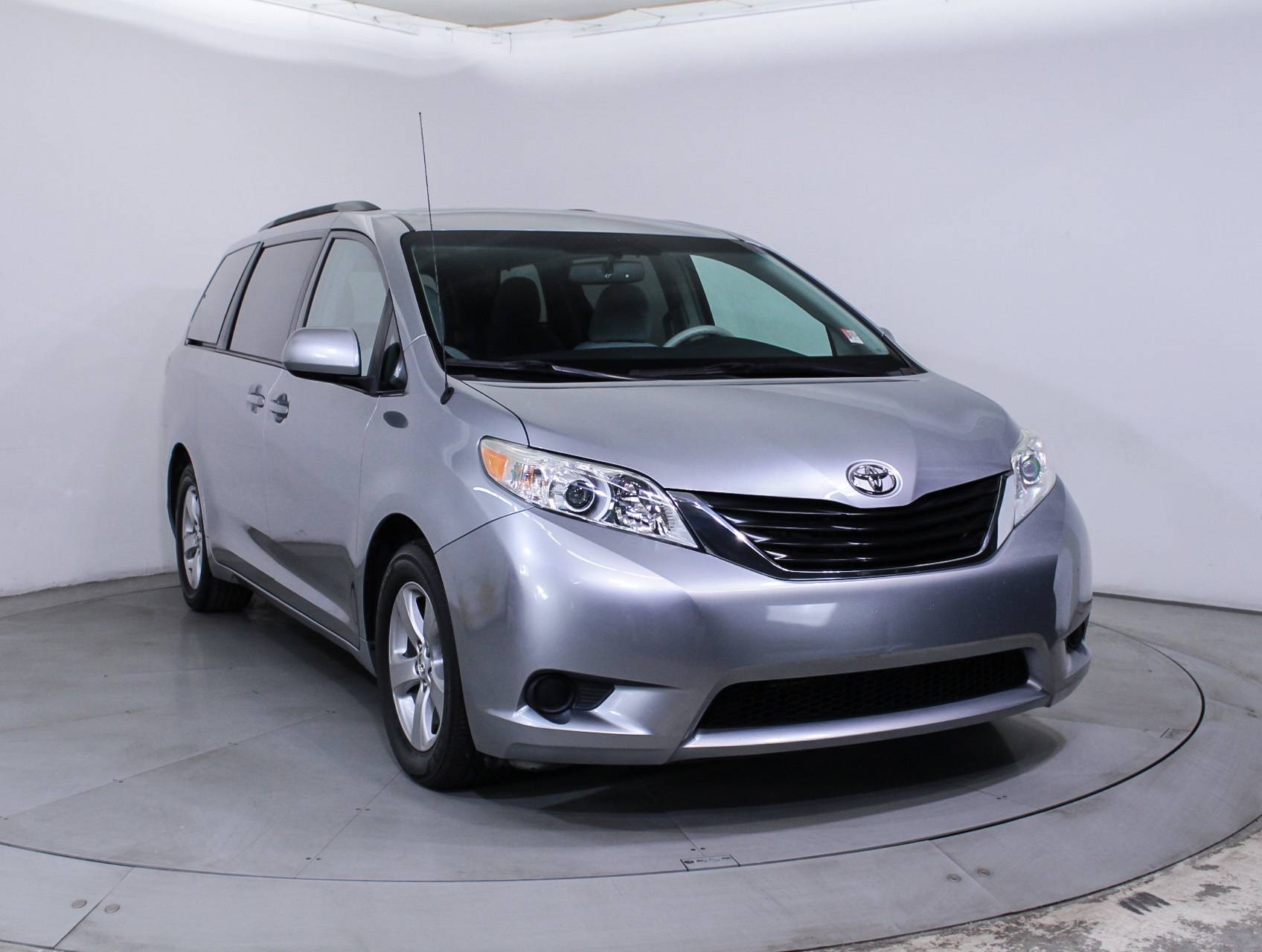 Florida Fine Cars - Used TOYOTA SIENNA 2013 MIAMI LE