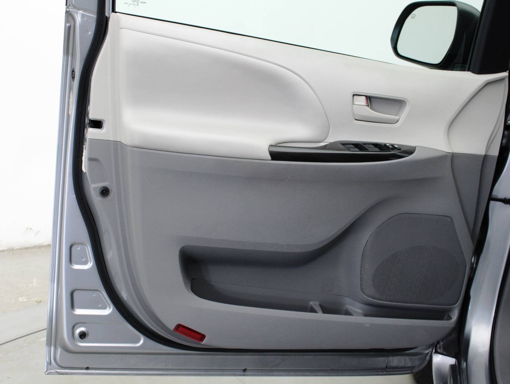 Florida Fine Cars - Used TOYOTA SIENNA 2013 MIAMI LE