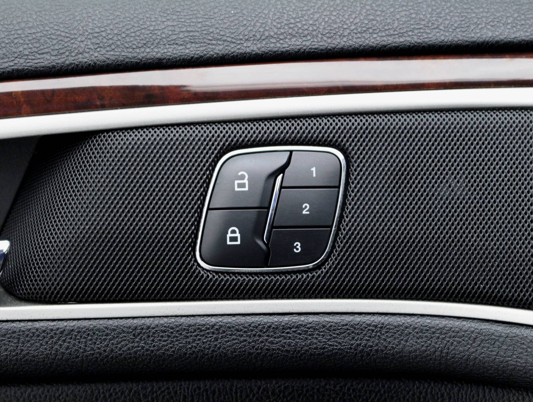 Florida Fine Cars - Used LINCOLN MKZ 2016 MIAMI HYBRID