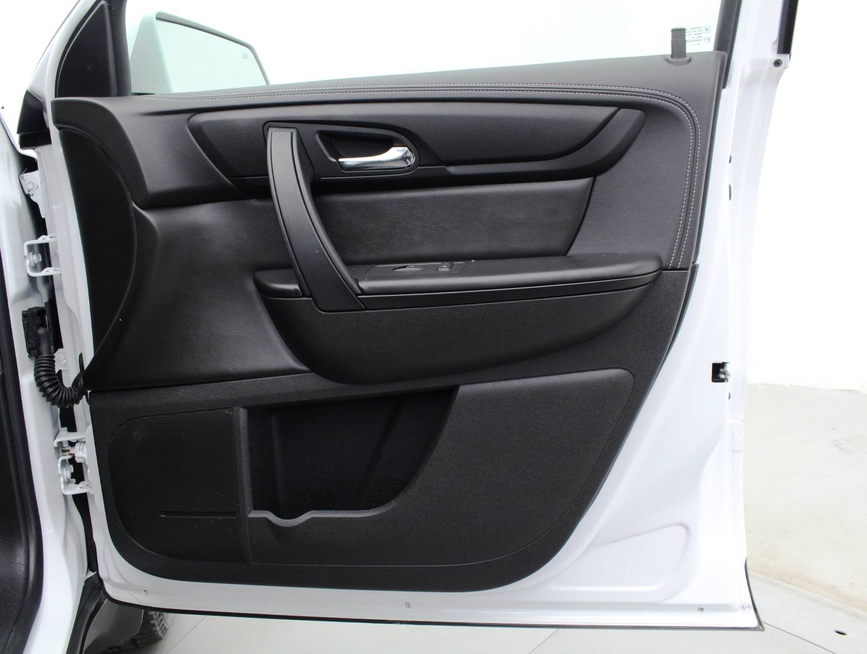 Florida Fine Cars - Used CHEVROLET TRAVERSE 2017 HOLLYWOOD 1LT