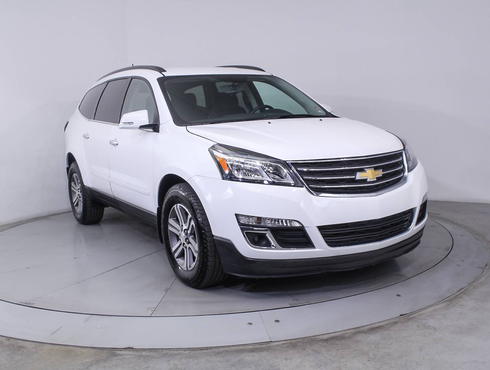 Florida Fine Cars - Used CHEVROLET TRAVERSE 2017 HOLLYWOOD 1LT