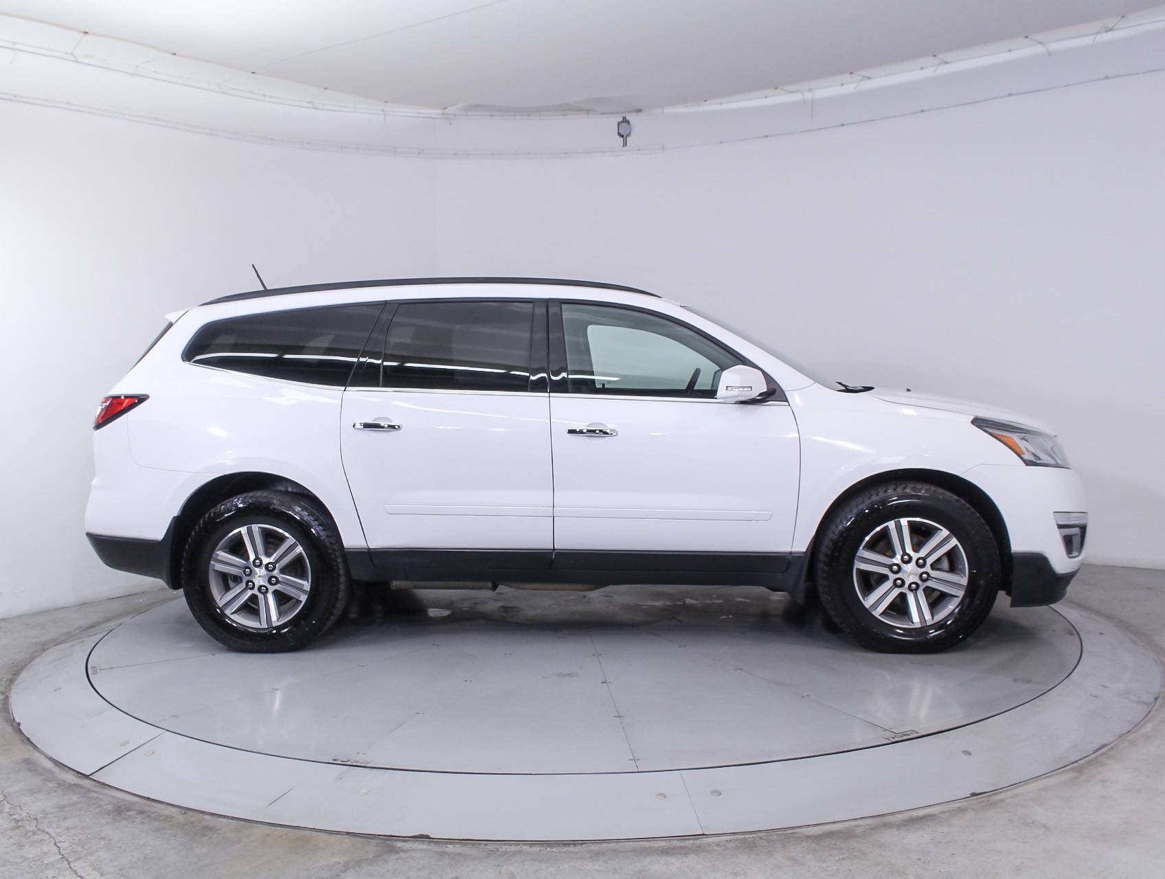Florida Fine Cars - Used CHEVROLET TRAVERSE 2017 HOLLYWOOD 1LT
