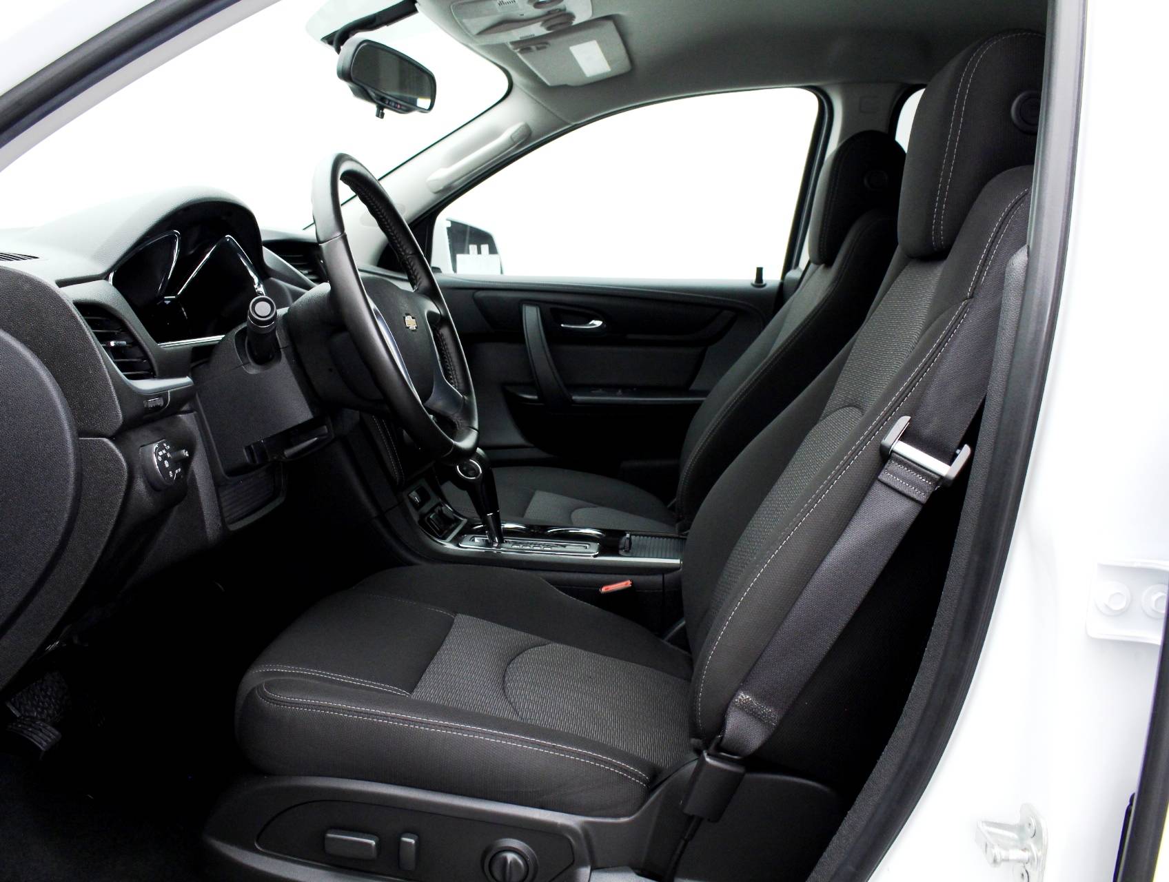 Florida Fine Cars - Used CHEVROLET TRAVERSE 2017 HOLLYWOOD 1LT