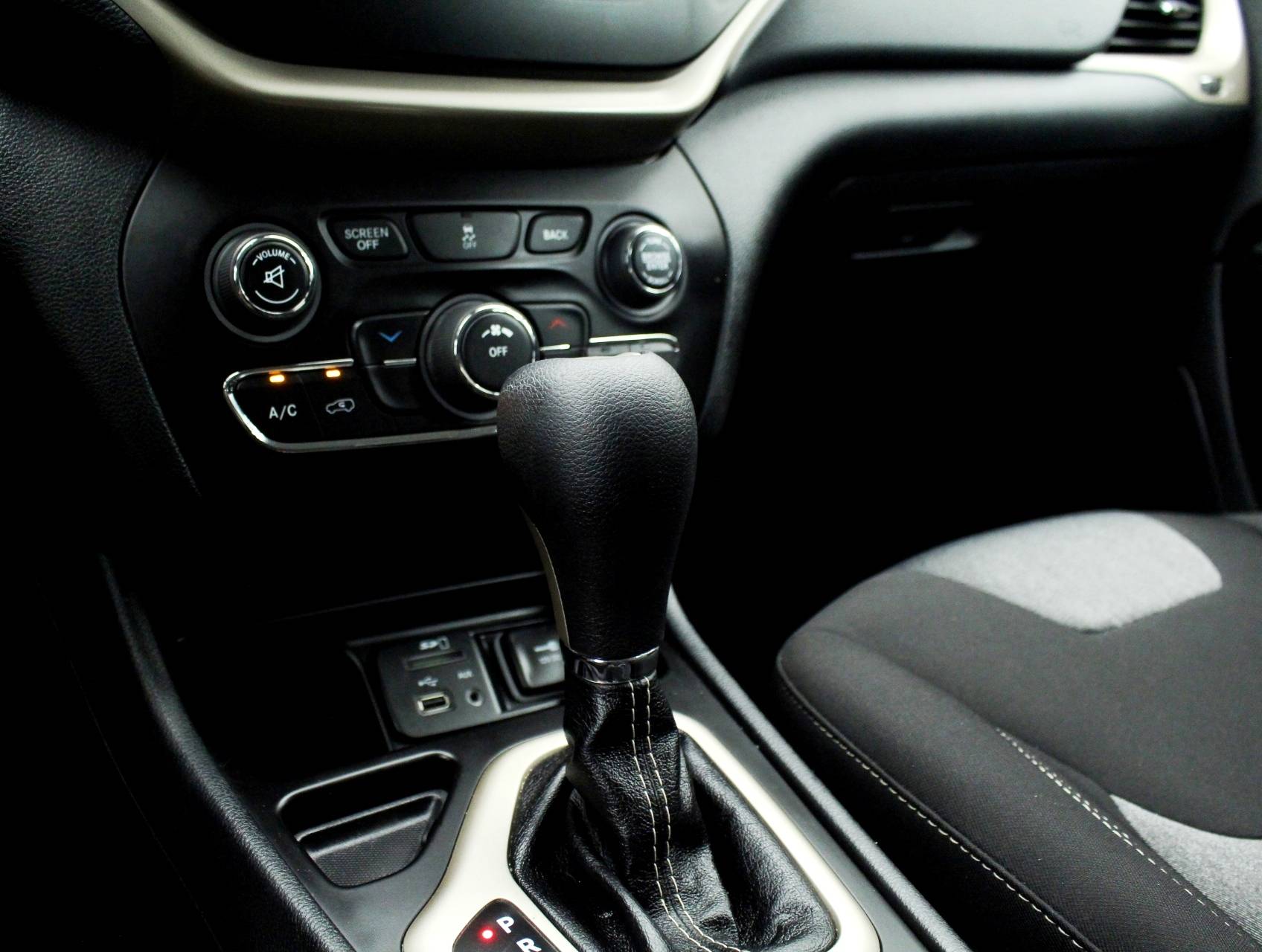 Florida Fine Cars - Used JEEP CHEROKEE 2014 MIAMI LATITUDE