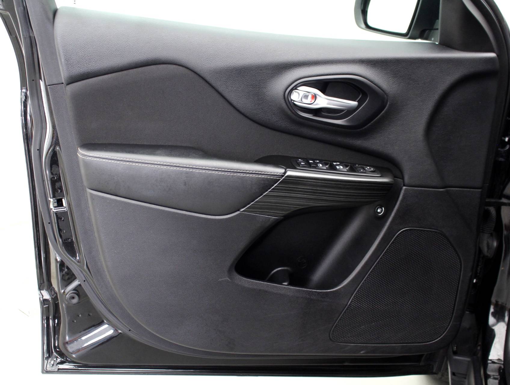 Florida Fine Cars - Used JEEP CHEROKEE 2014 MIAMI LATITUDE