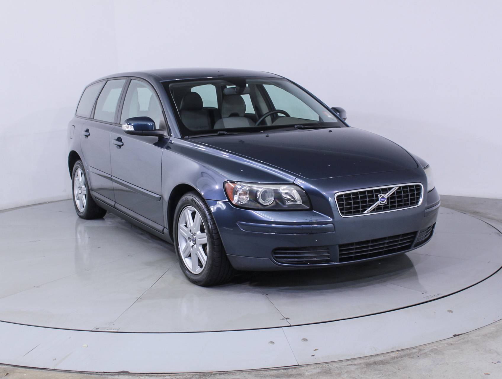 Florida Fine Cars - Used VOLVO V50 2007 HOLLYWOOD 2.4I