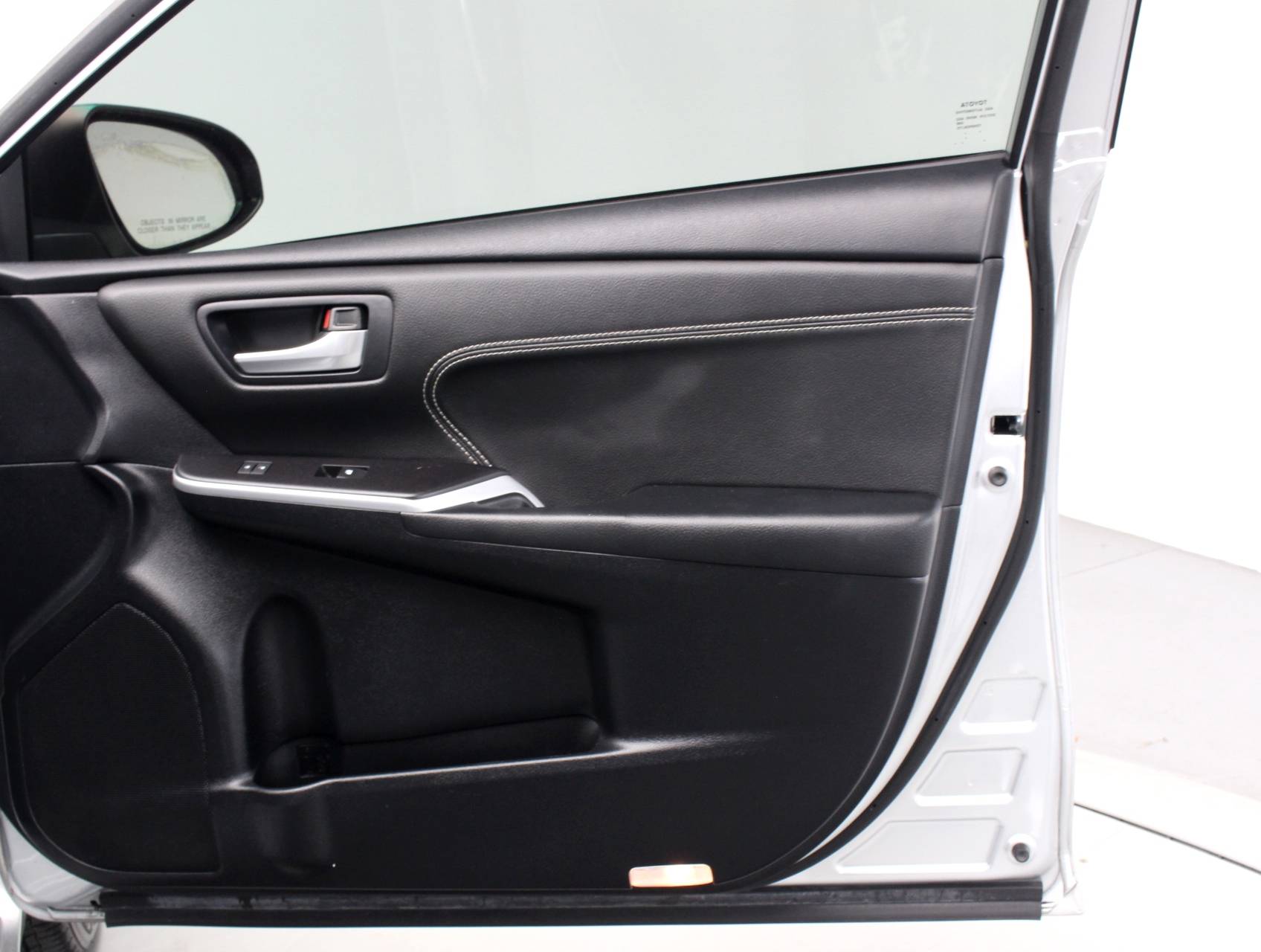 Florida Fine Cars - Used TOYOTA CAMRY 2015 WEST PALM XLE HYBRID