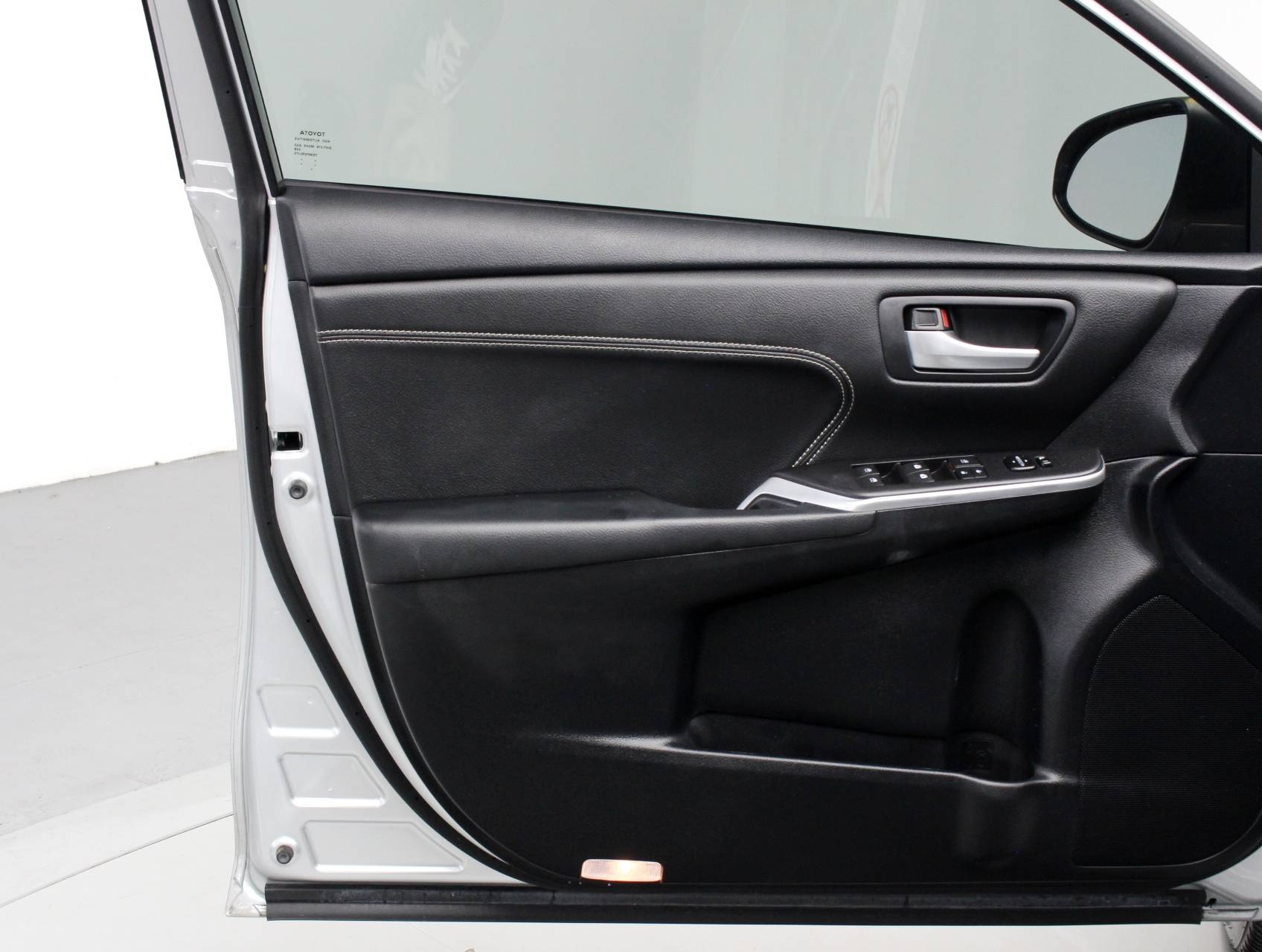 Florida Fine Cars - Used TOYOTA CAMRY 2015 WEST PALM XLE HYBRID