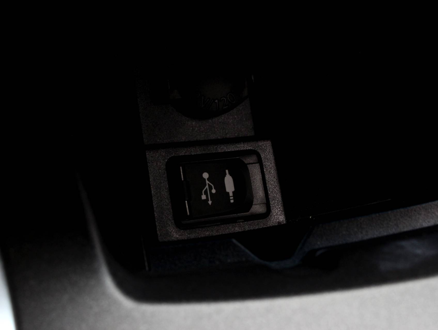 Florida Fine Cars - Used TOYOTA CAMRY 2015 WEST PALM XLE HYBRID