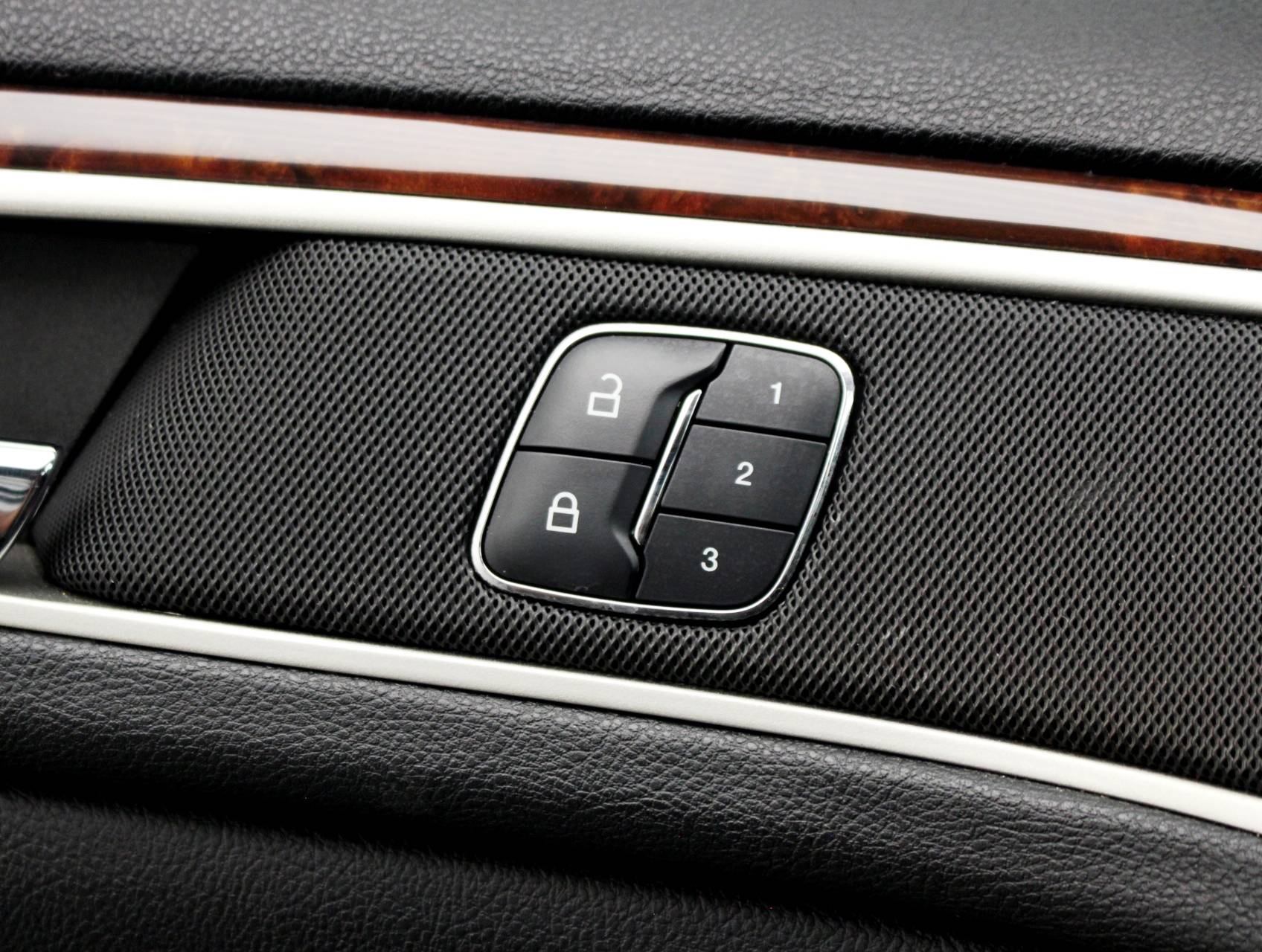 Florida Fine Cars - Used LINCOLN MKZ 2015 MIAMI 