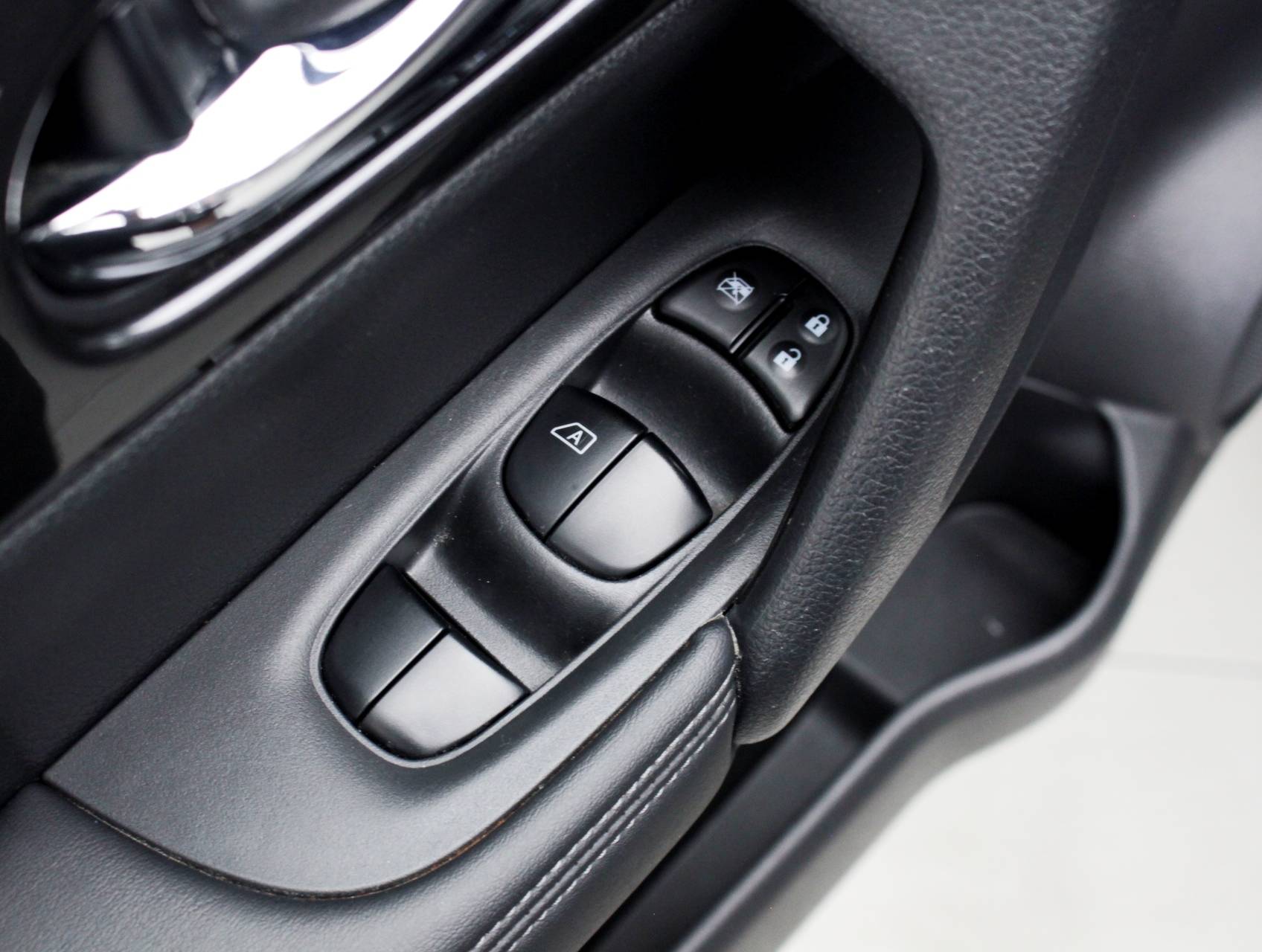 Florida Fine Cars - Used NISSAN ROGUE 2017 MIAMI Sv