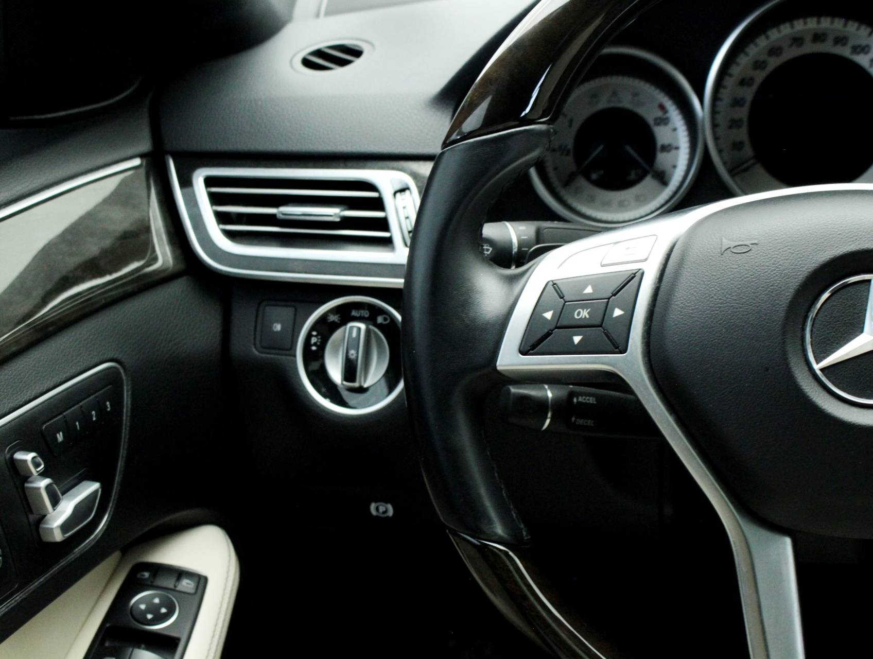 Florida Fine Cars - Used MERCEDES-BENZ E CLASS 2014 HOLLYWOOD E250 BLUETEC