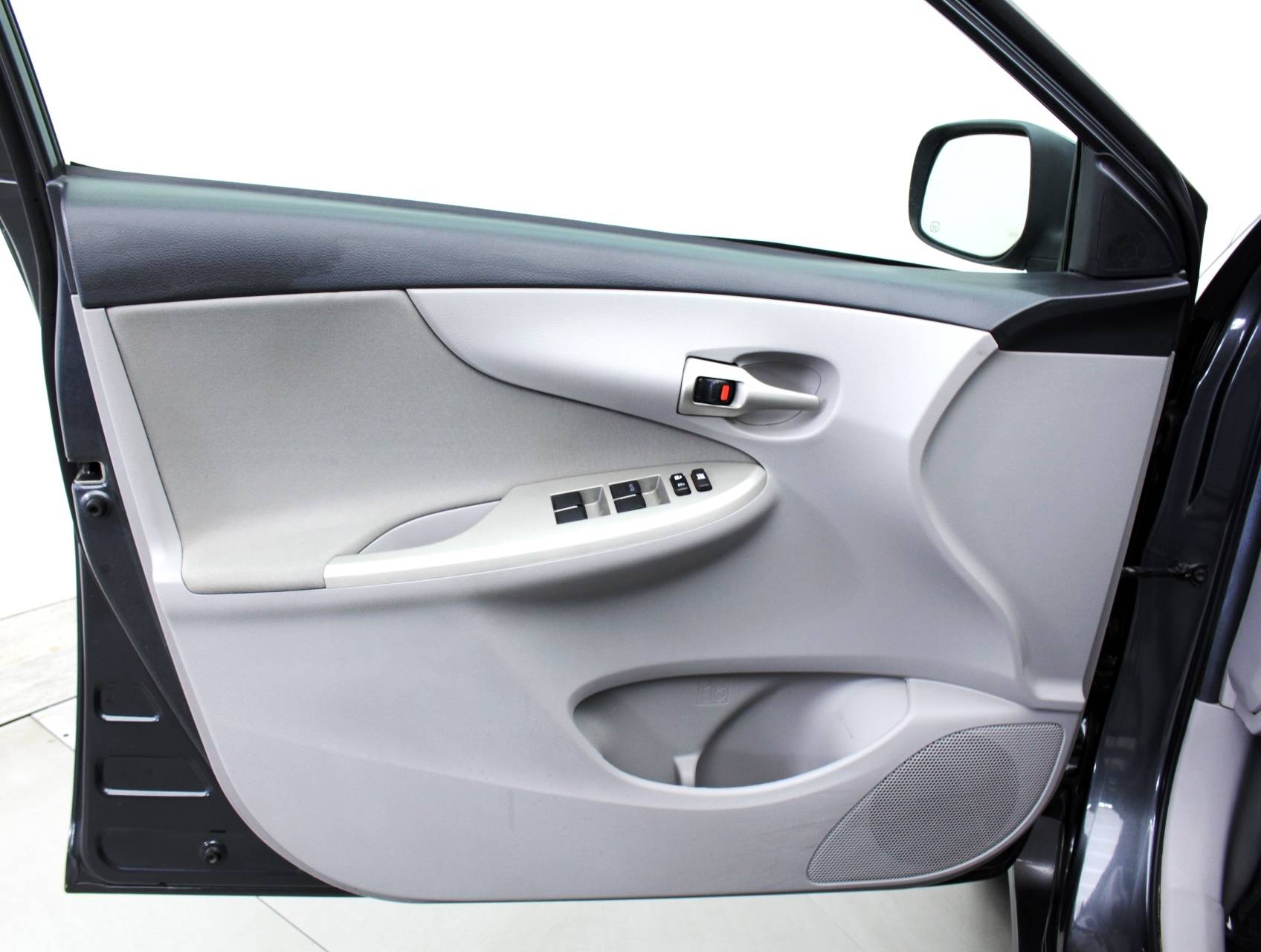 Florida Fine Cars - Used TOYOTA COROLLA 2011 MIAMI Le