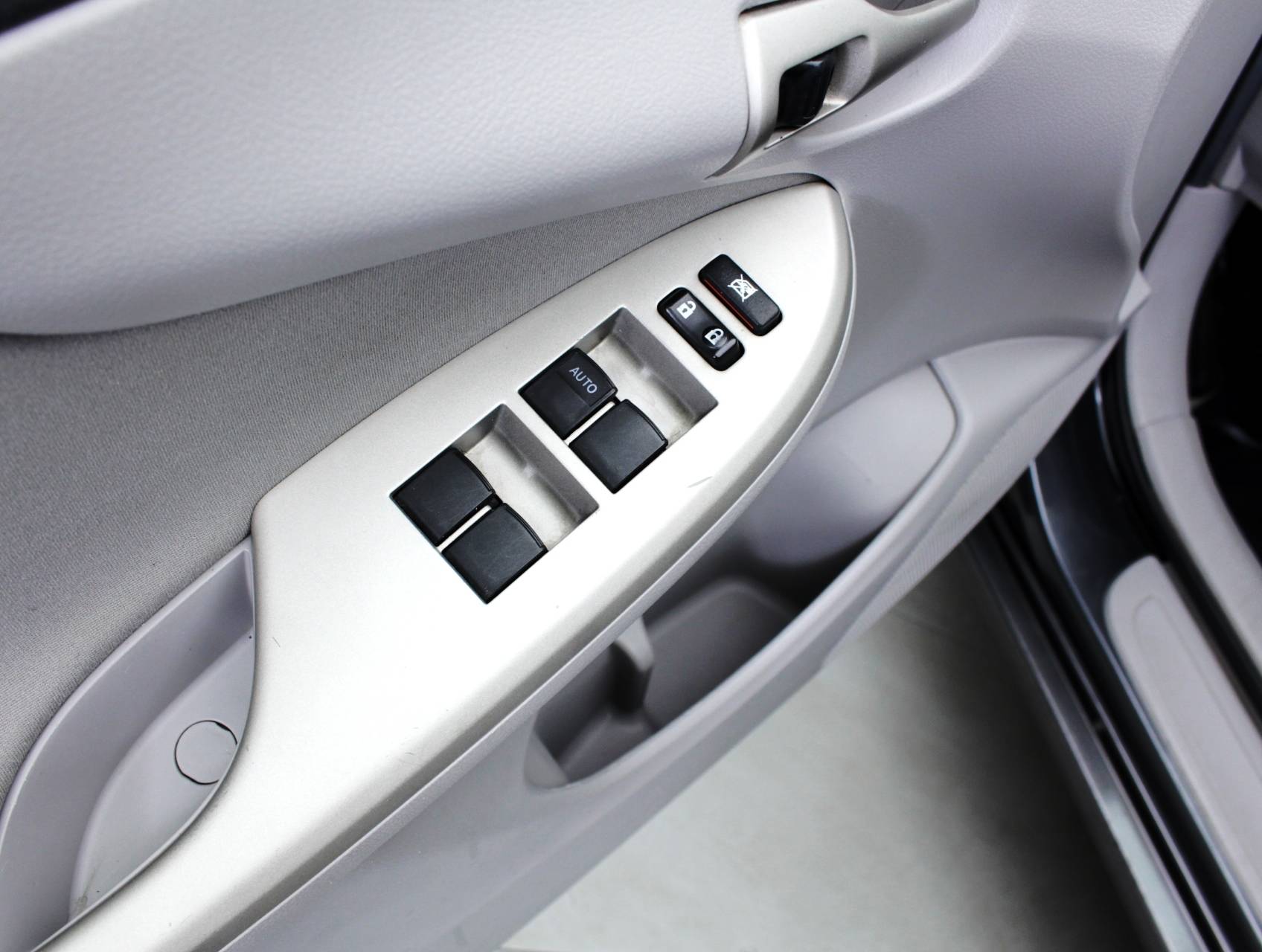 Florida Fine Cars - Used TOYOTA COROLLA 2011 MIAMI Le