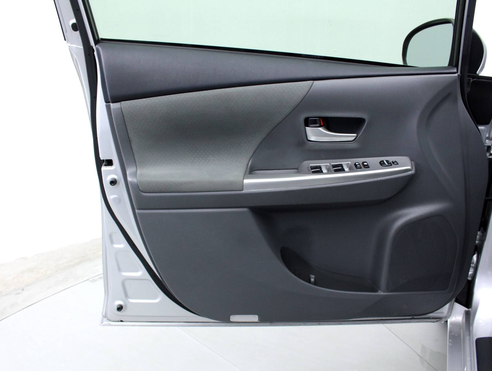 Florida Fine Cars - Used TOYOTA PRIUS V 2014 HOLLYWOOD 3