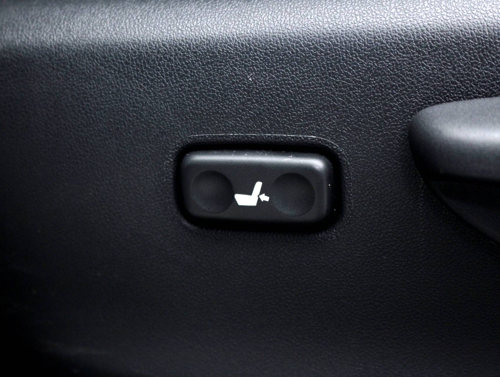 Florida Fine Cars - Used TOYOTA PRIUS V 2014 HOLLYWOOD 3