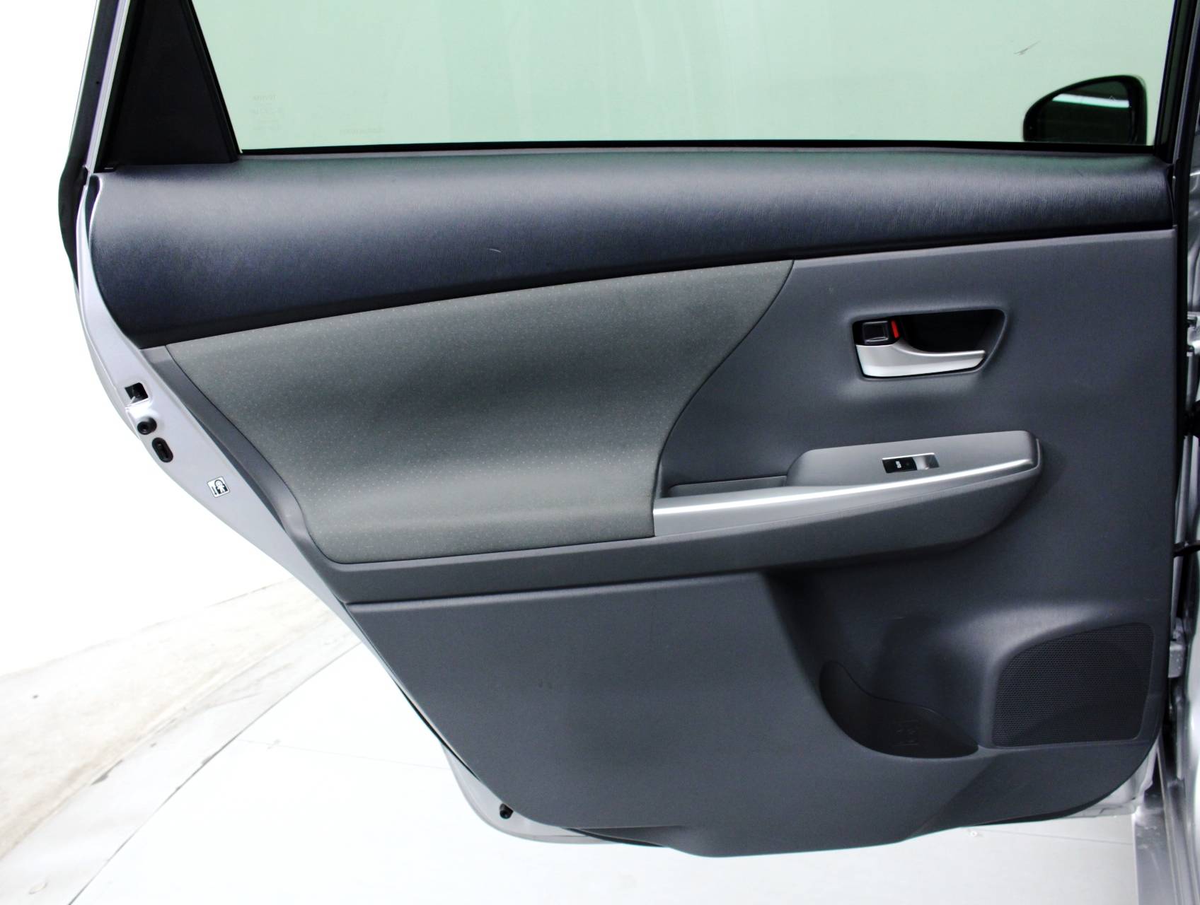 Florida Fine Cars - Used TOYOTA PRIUS V 2014 HOLLYWOOD 3