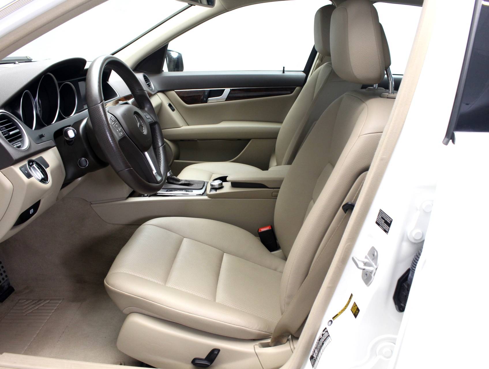 Florida Fine Cars - Used MERCEDES-BENZ C CLASS 2014 MIAMI C250