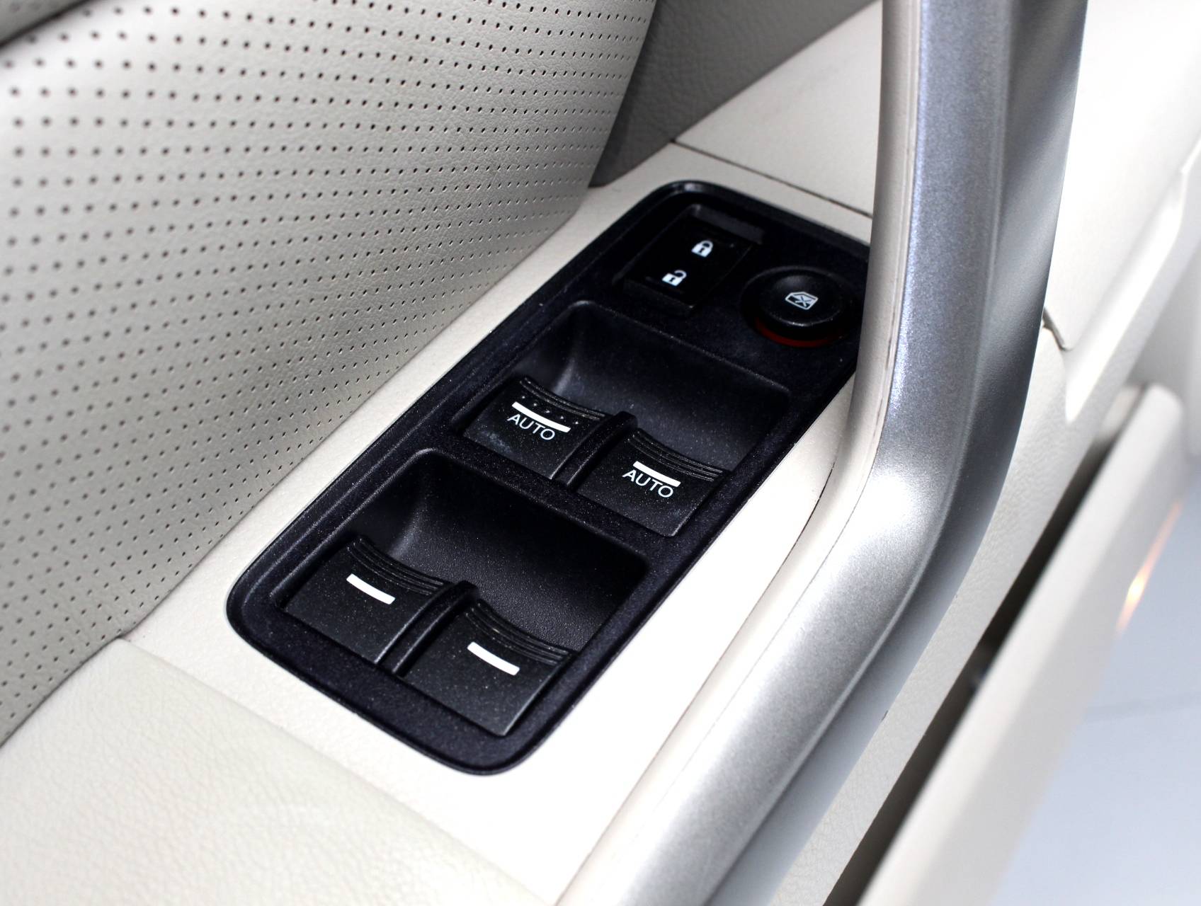 Florida Fine Cars - Used ACURA RDX 2010 MIAMI BASE