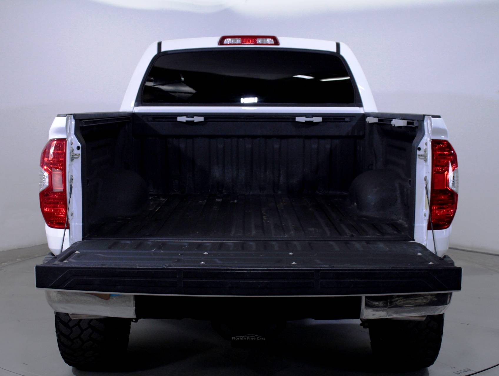 Florida Fine Cars - Used TOYOTA TUNDRA 2016 WEST PALM Sr5