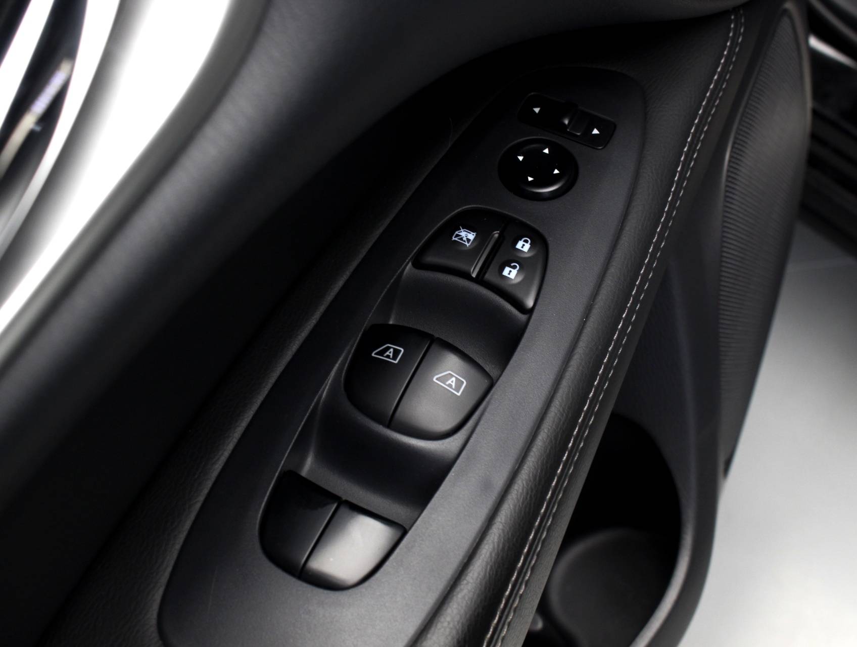 Florida Fine Cars - Used NISSAN PATHFINDER 2015 WEST PALM Platinum Awd