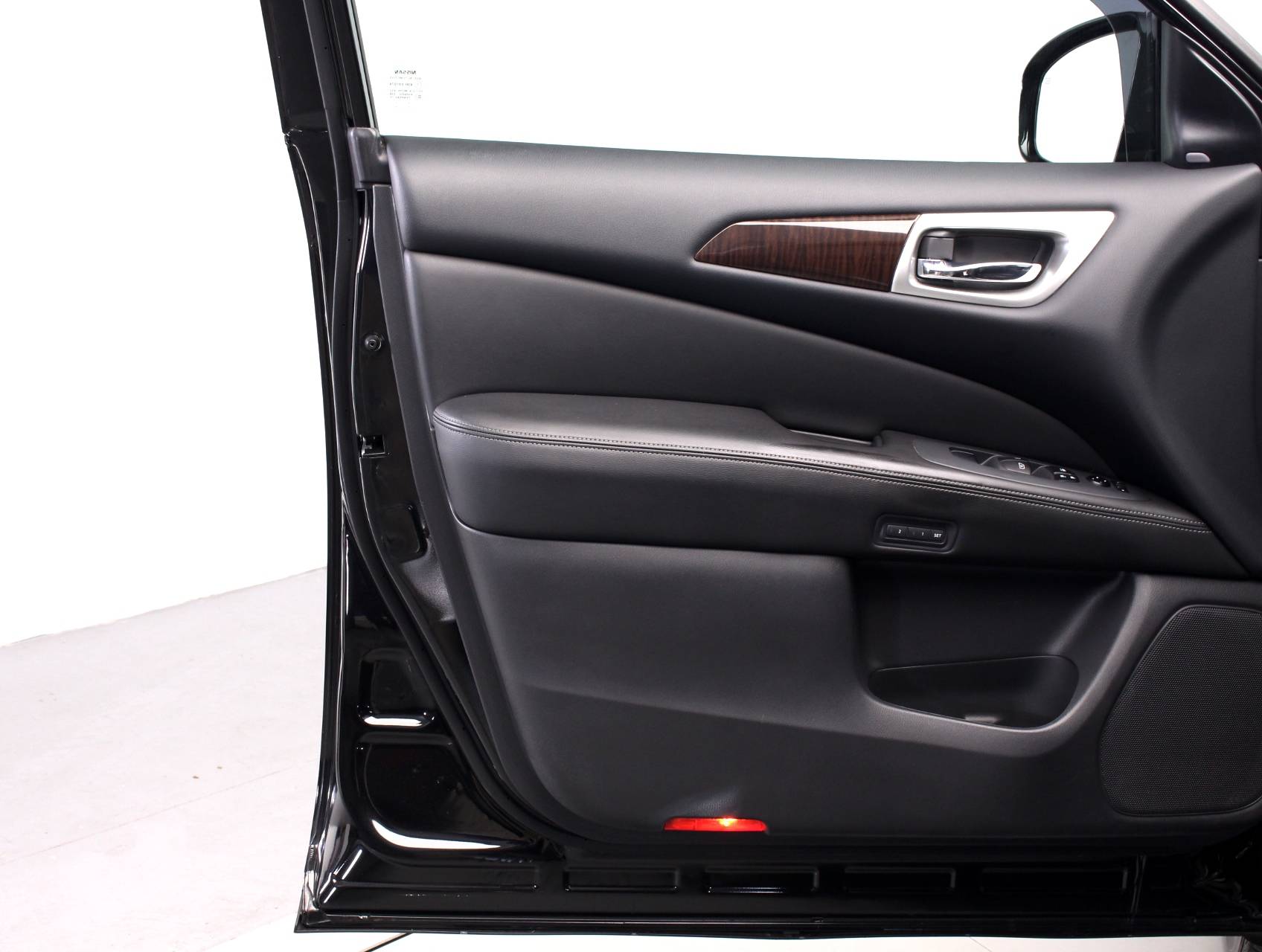 Florida Fine Cars - Used NISSAN PATHFINDER 2015 WEST PALM Platinum Awd