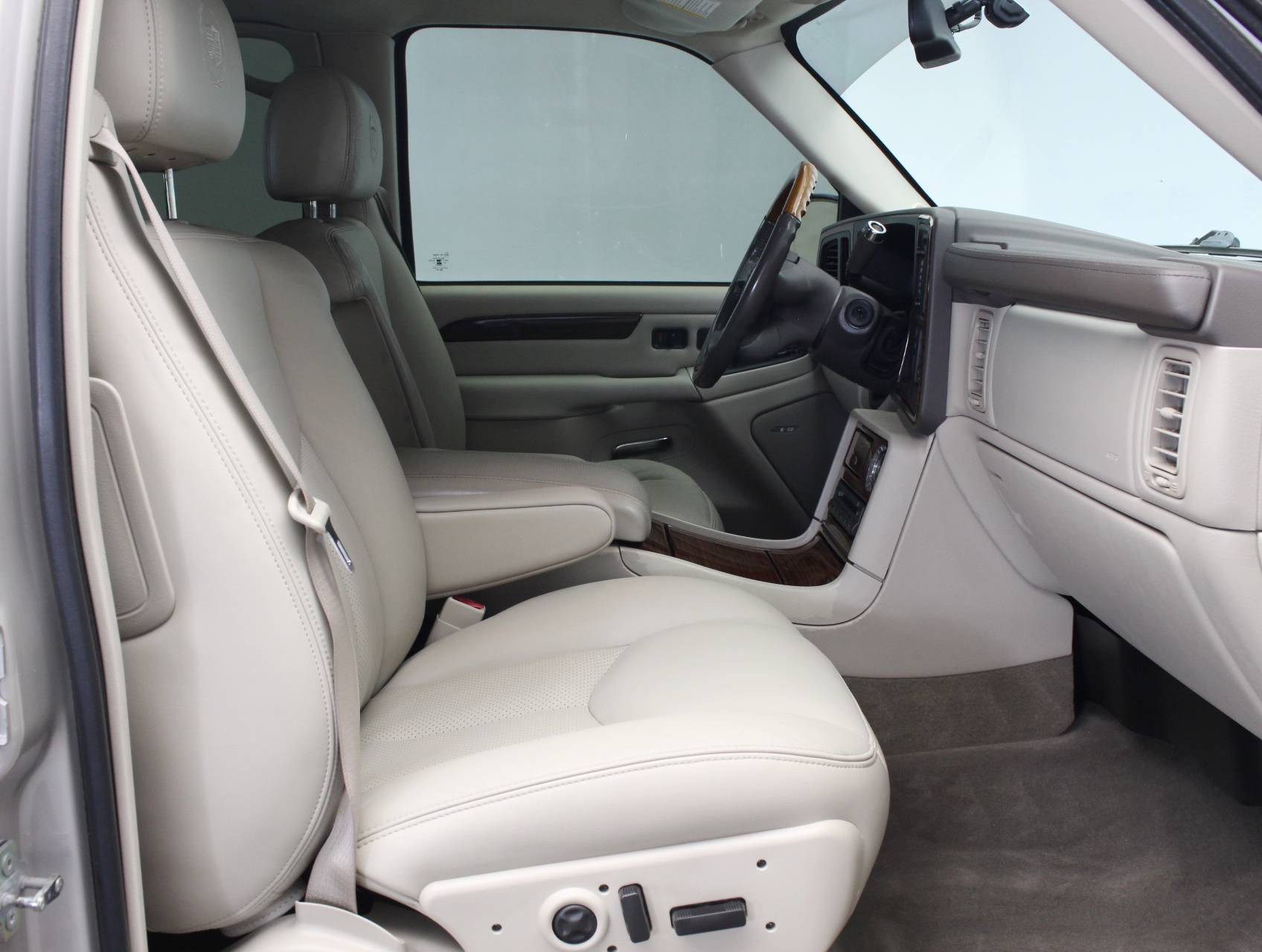 Florida Fine Cars - Used CADILLAC ESCALADE EXT 2004 WEST PALM BASE