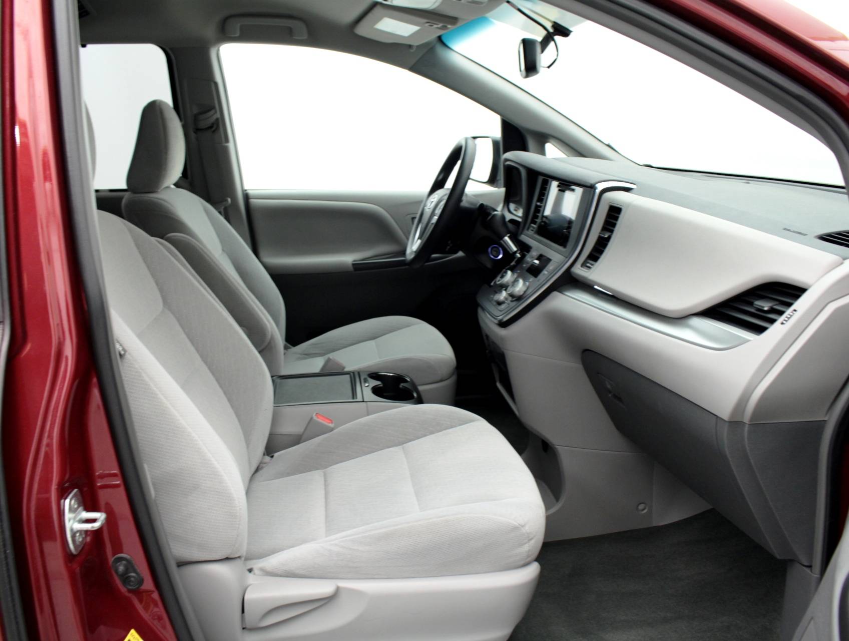 Florida Fine Cars - Used TOYOTA SIENNA 2015 MIAMI Le