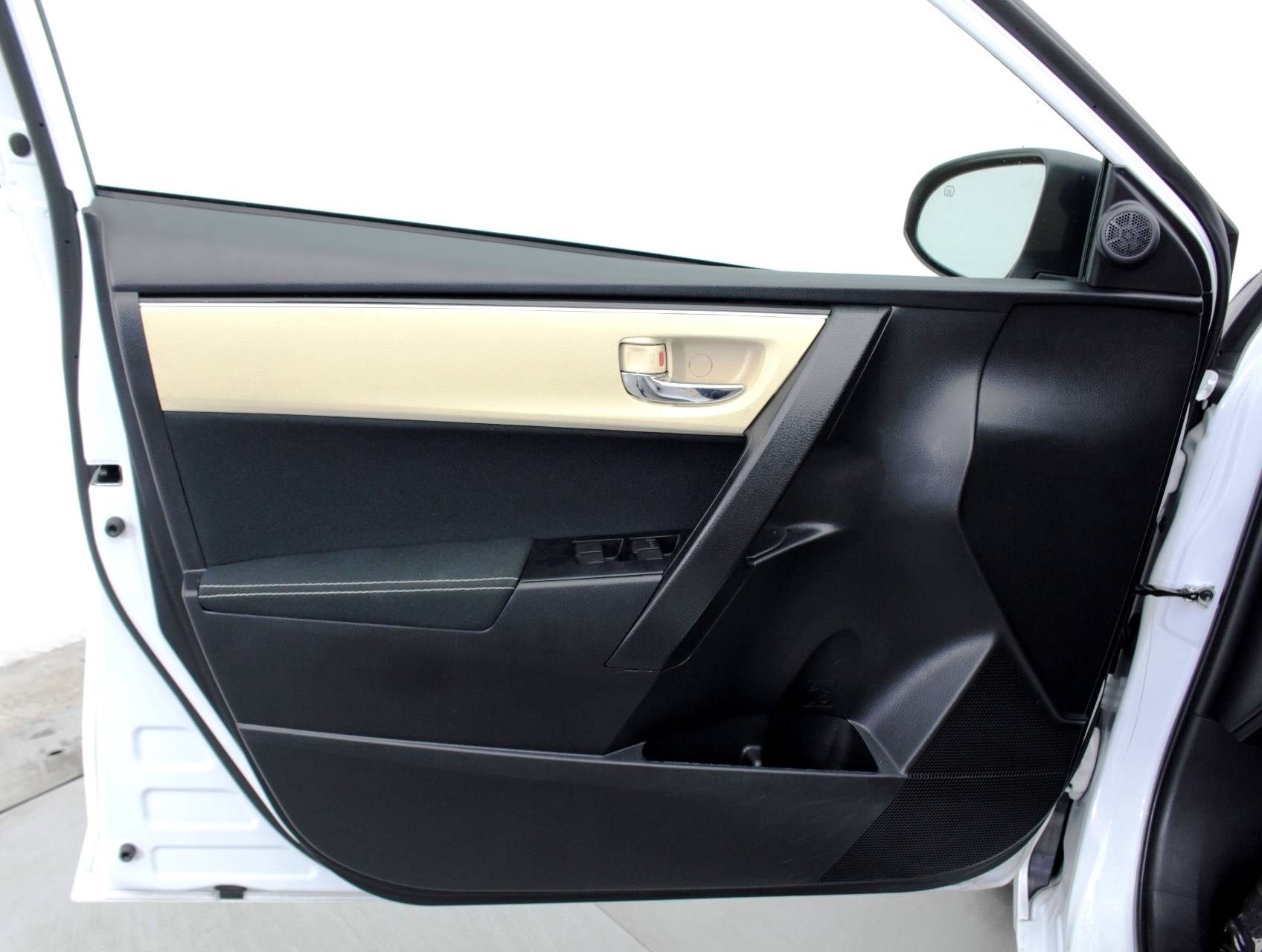 Florida Fine Cars - Used TOYOTA COROLLA 2017 MIAMI Le