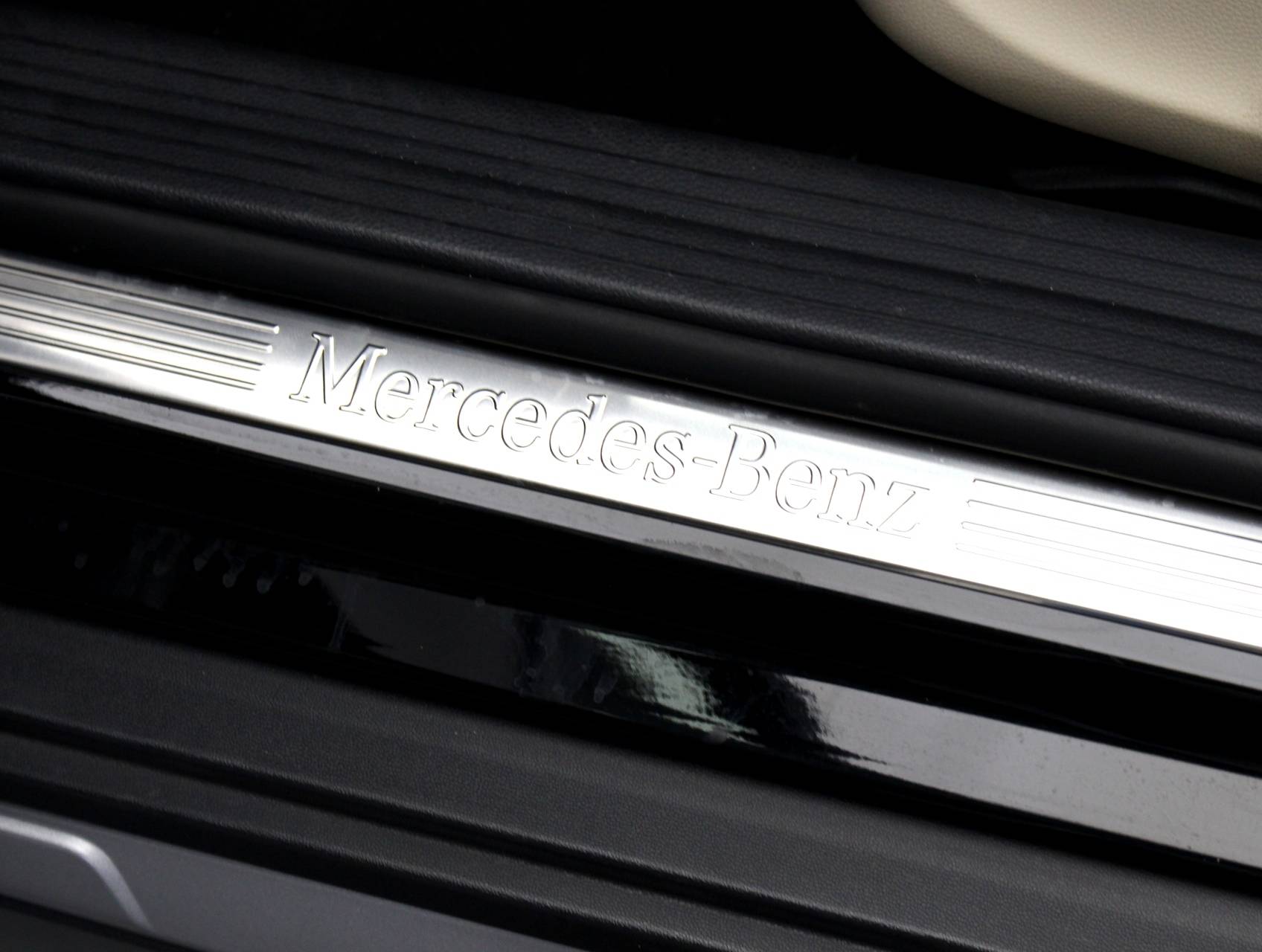 Florida Fine Cars - Used MERCEDES-BENZ GLA CLASS 2015 WEST PALM GLA250 4MATIC SPORT