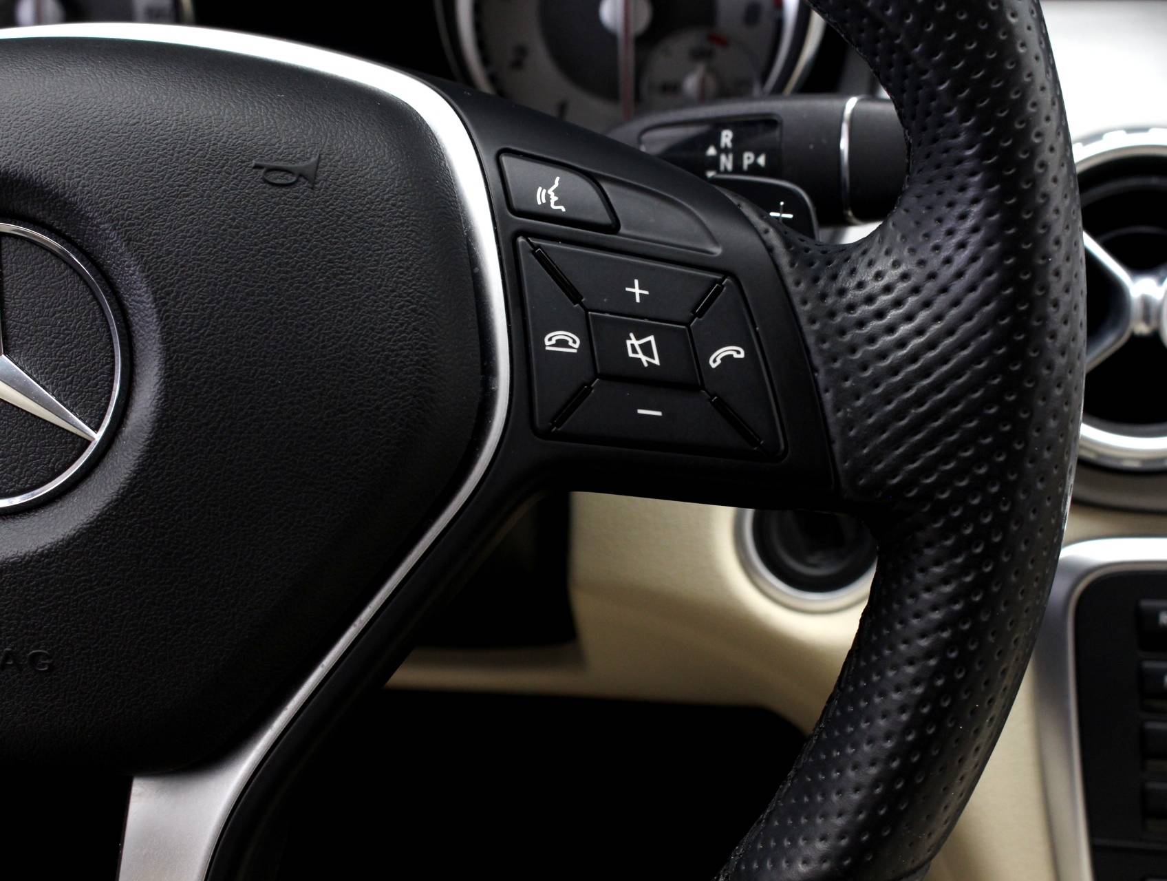 Florida Fine Cars - Used MERCEDES-BENZ GLA CLASS 2015 WEST PALM GLA250 4MATIC SPORT