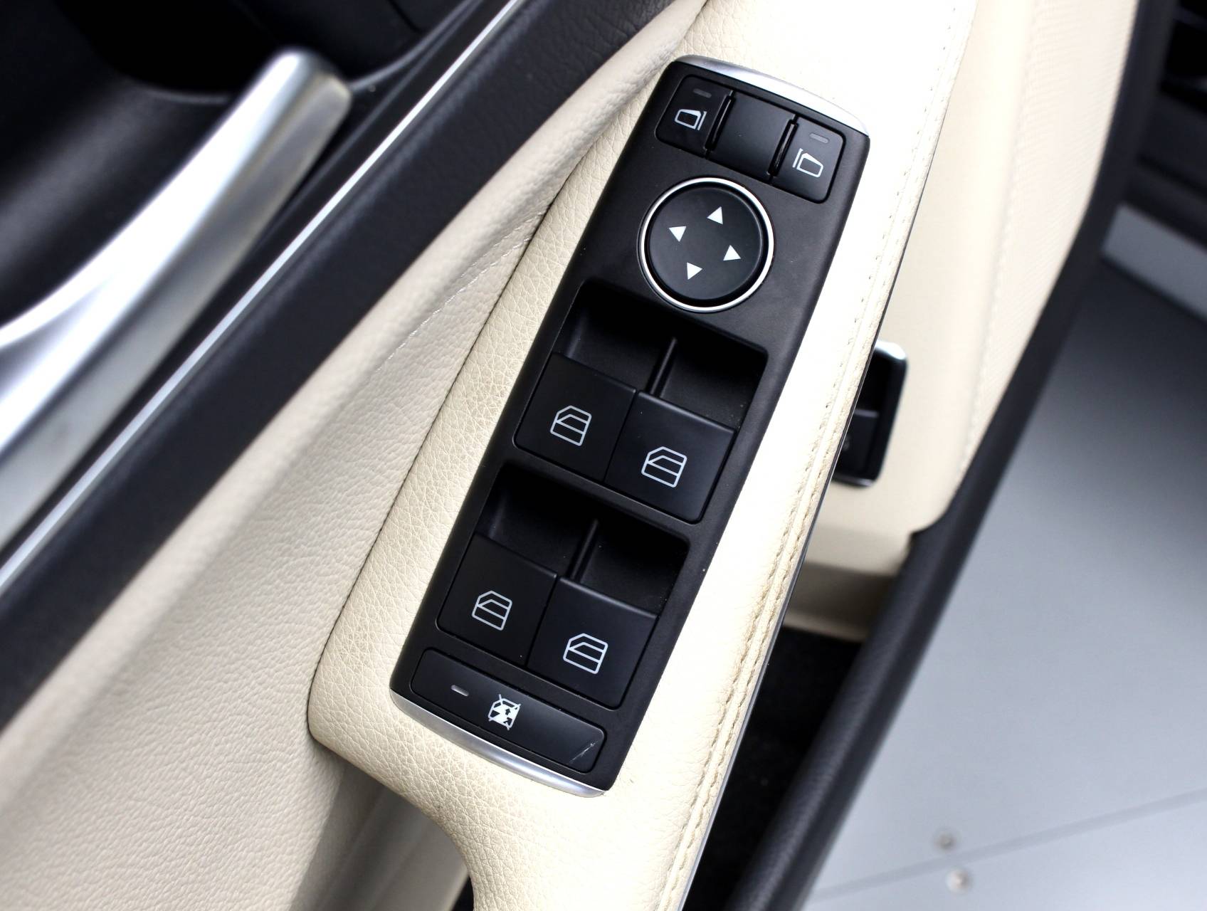 Florida Fine Cars - Used MERCEDES-BENZ GLA CLASS 2015 WEST PALM GLA250 4MATIC SPORT