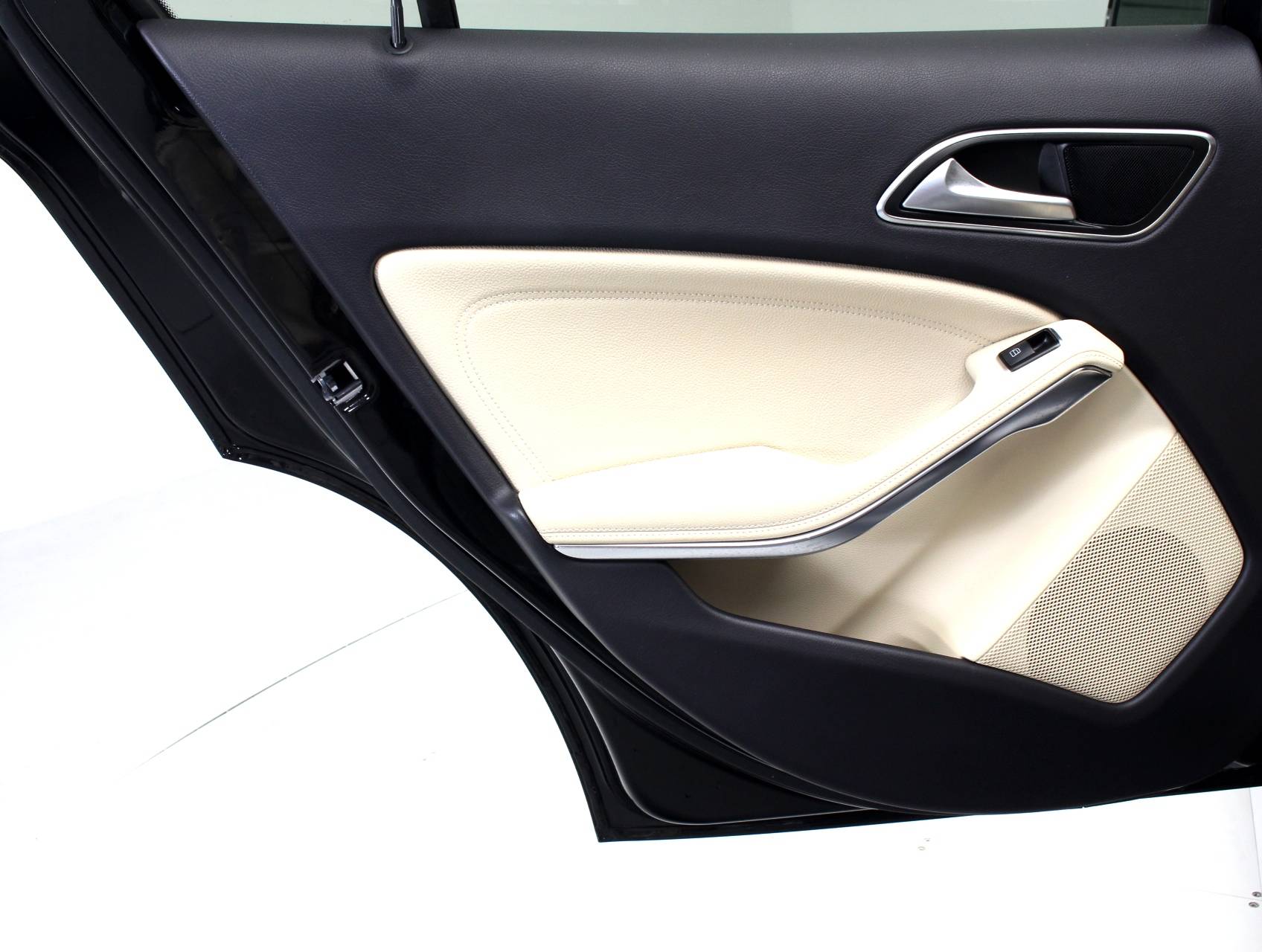 Florida Fine Cars - Used MERCEDES-BENZ GLA CLASS 2015 WEST PALM GLA250 4MATIC SPORT