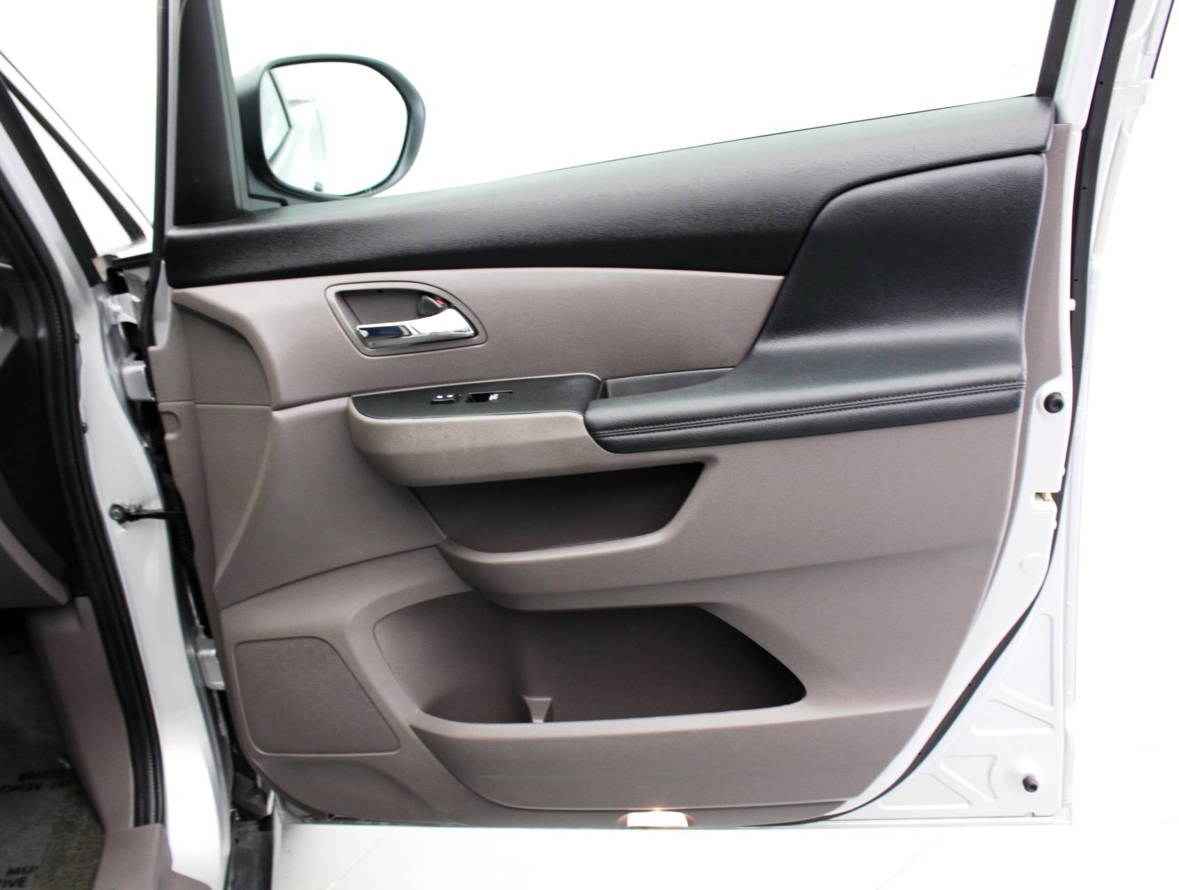 Florida Fine Cars - Used HONDA ODYSSEY 2015 MIAMI LX