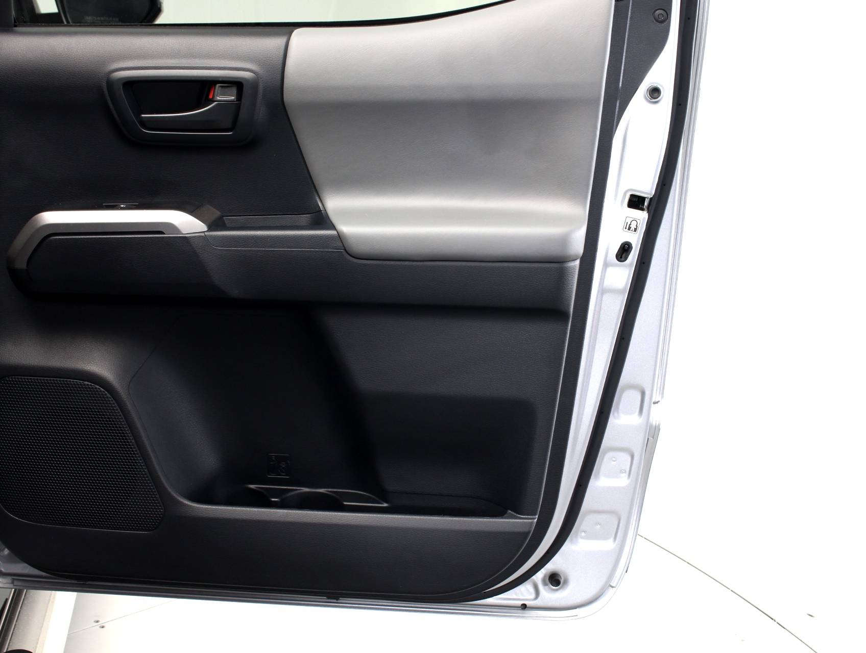 Florida Fine Cars - Used TOYOTA TACOMA 2016 MIAMI SR5