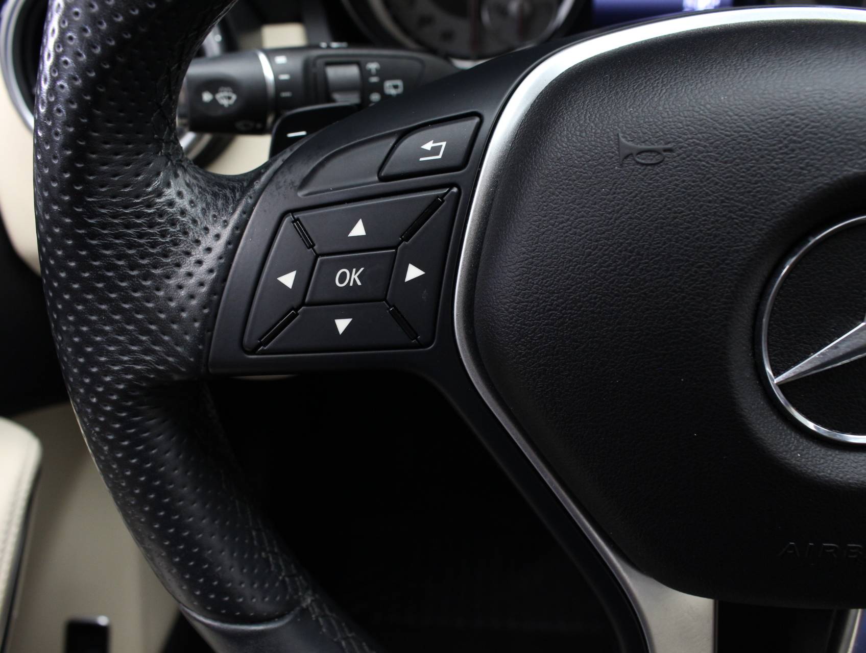 Florida Fine Cars - Used MERCEDES-BENZ GLA CLASS 2015 MIAMI Gla250 4matic Sport