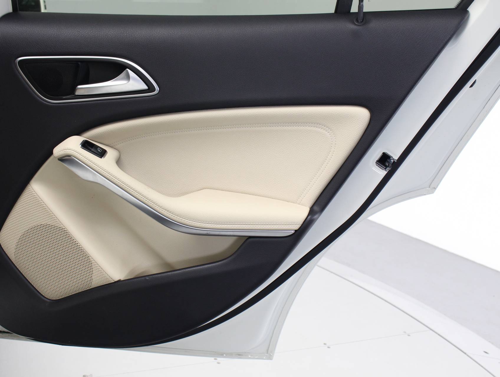 Florida Fine Cars - Used MERCEDES-BENZ GLA CLASS 2015 MIAMI Gla250 4matic Sport