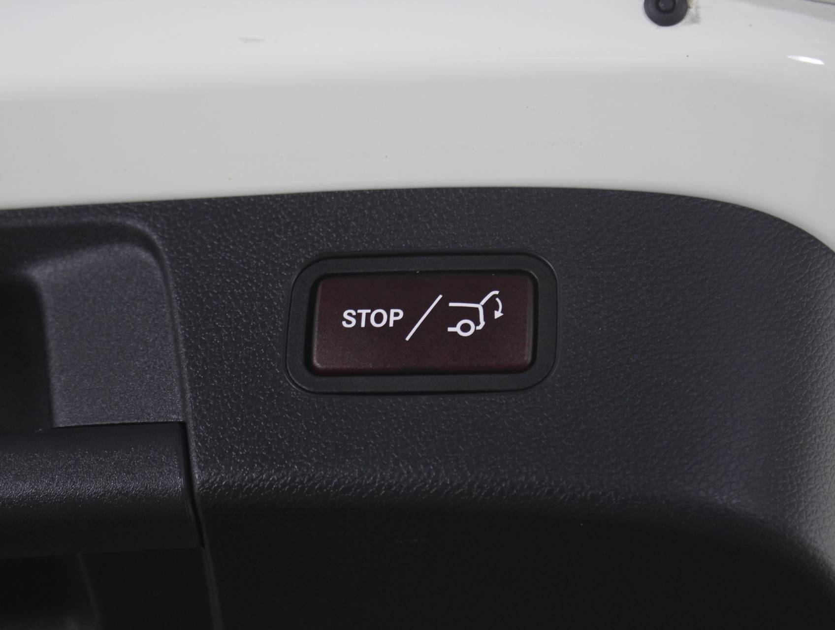 Florida Fine Cars - Used MERCEDES-BENZ GLA CLASS 2015 MIAMI Gla250 4matic Sport