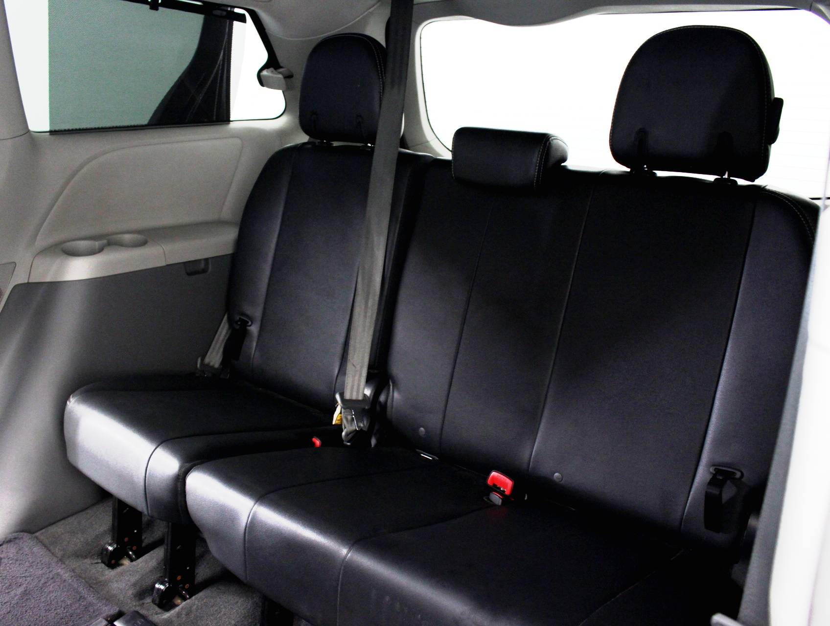 Florida Fine Cars - Used TOYOTA SIENNA 2014 HOLLYWOOD Se