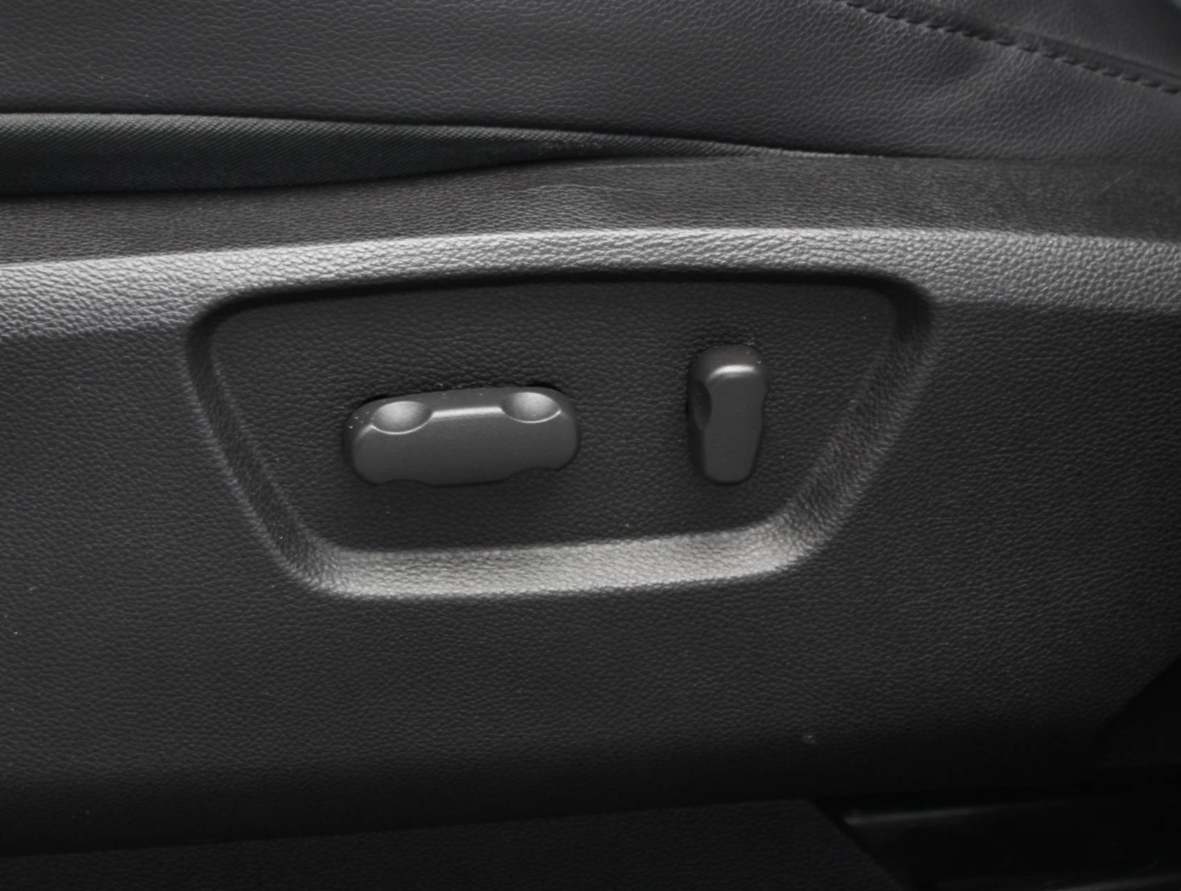 Florida Fine Cars - Used CHEVROLET CAPTIVA SPORT 2015 MIAMI LTZ