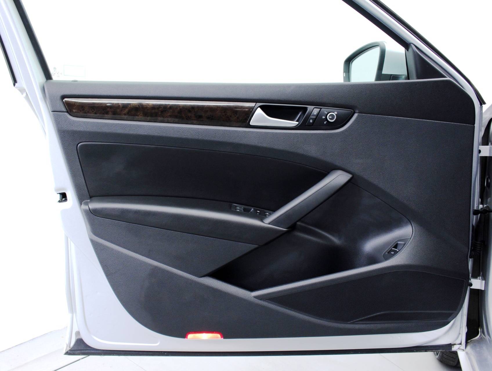 Florida Fine Cars - Used VOLKSWAGEN PASSAT 2015 WEST PALM TDI SEL PREMIUM