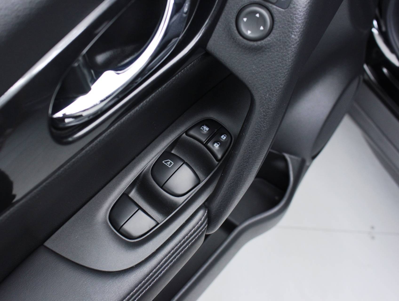 Florida Fine Cars - Used NISSAN ROGUE 2017 HOLLYWOOD Sv