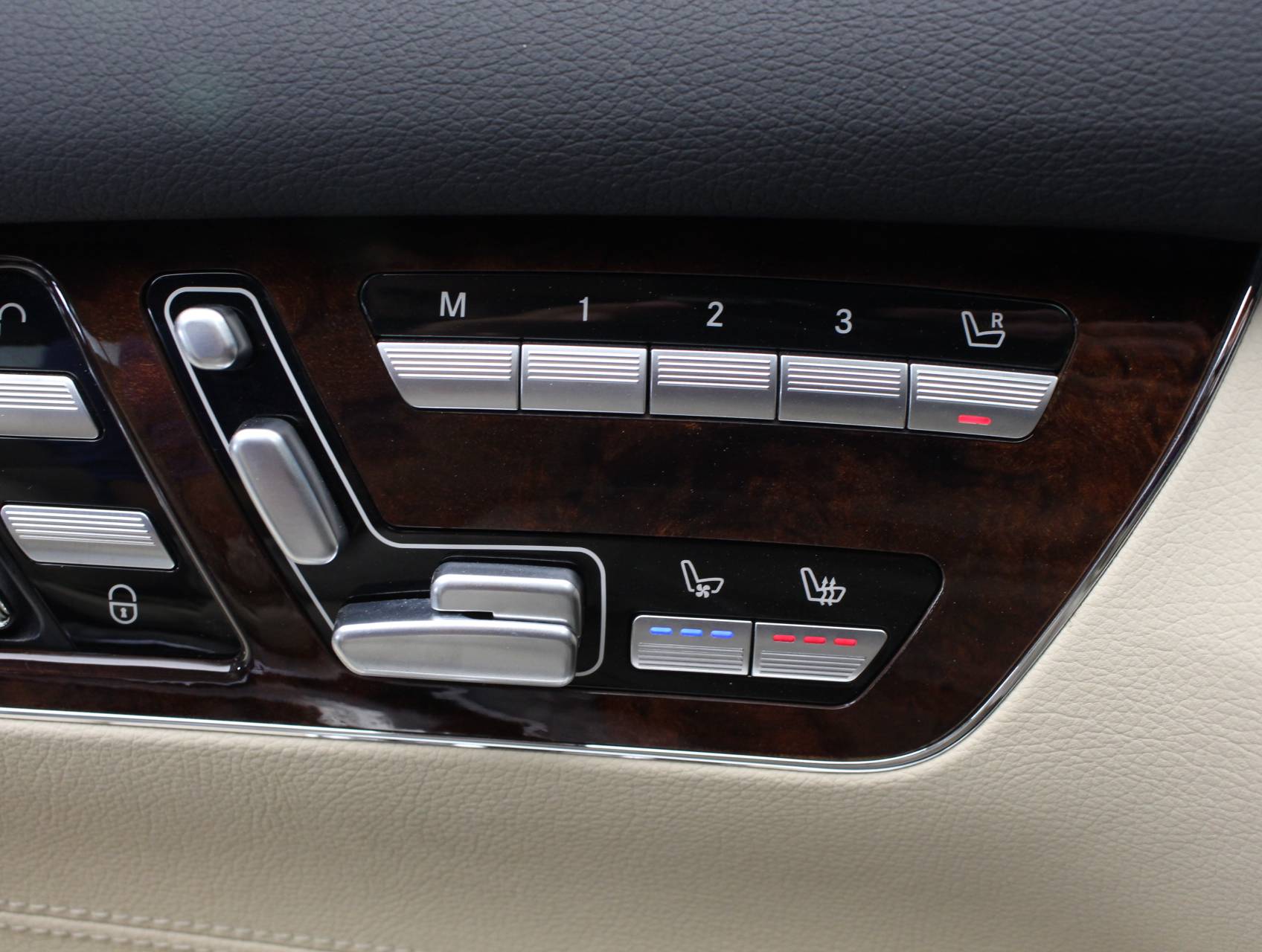 Florida Fine Cars - Used MERCEDES-BENZ CL CLASS 2012 WEST PALM CL550 4MATIC