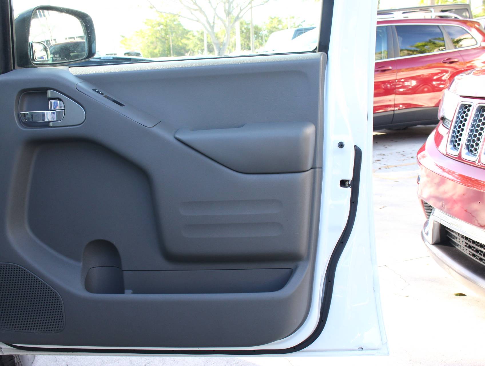 Florida Fine Cars - Used NISSAN FRONTIER 2016 WEST PALM Sv 4x4