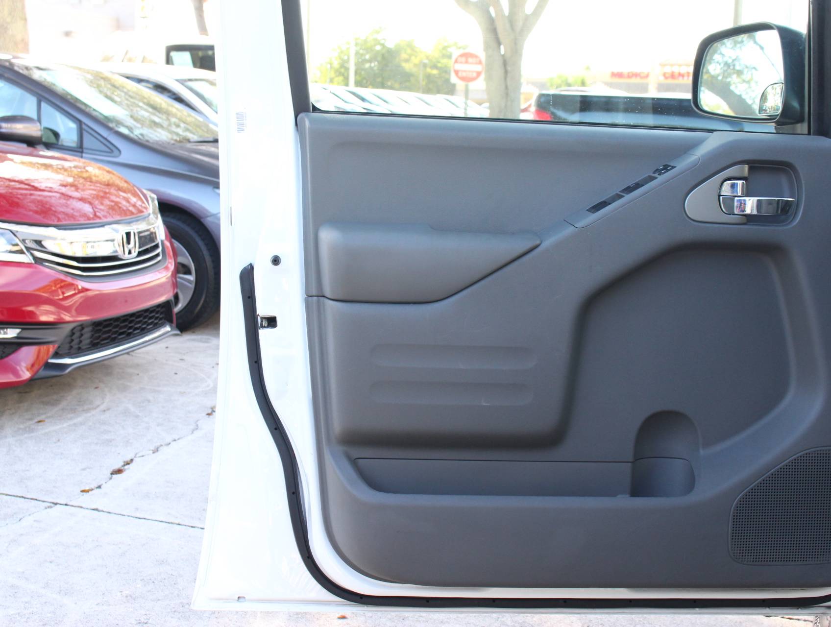 Florida Fine Cars - Used NISSAN FRONTIER 2016 WEST PALM Sv 4x4