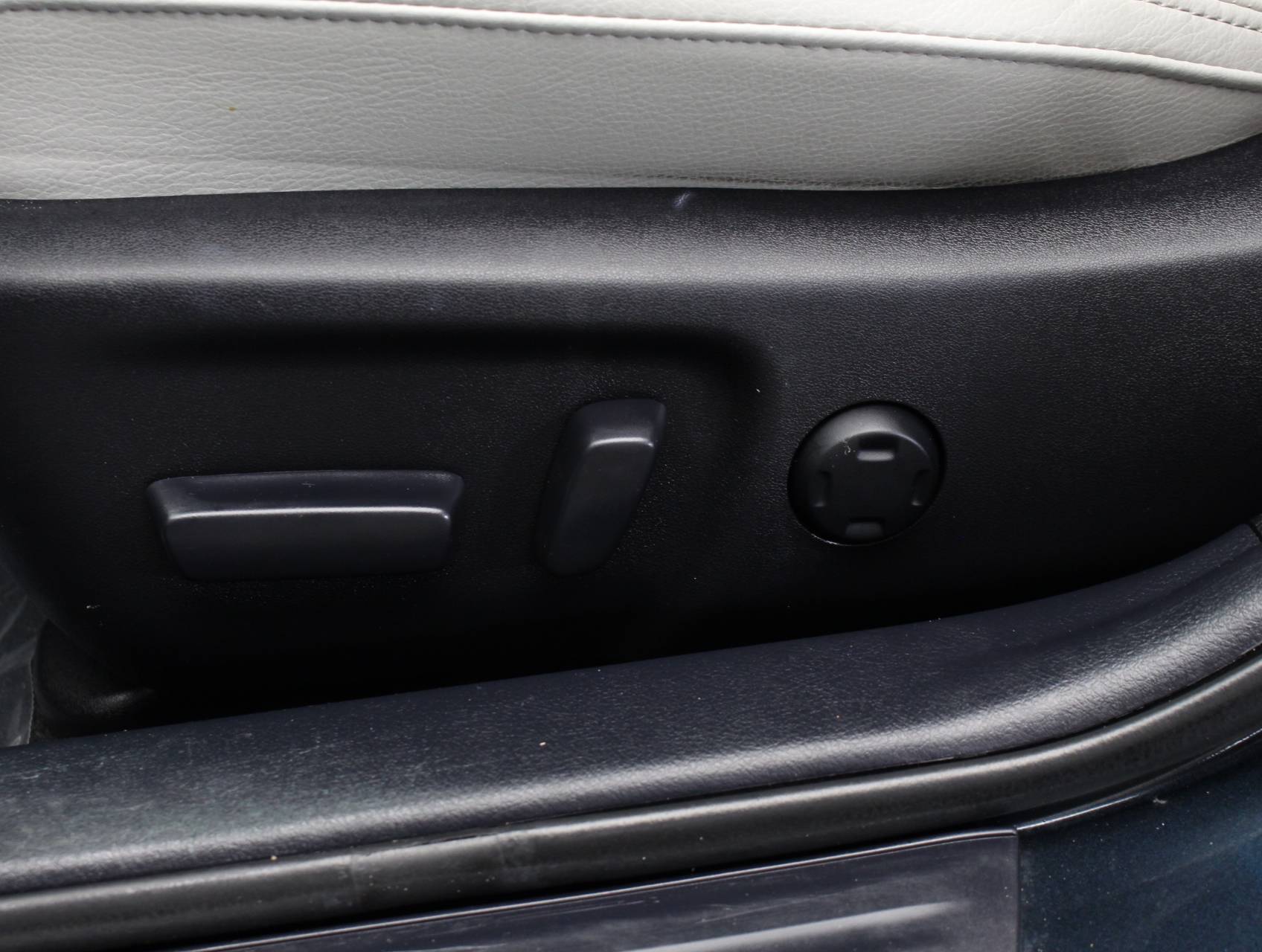 Florida Fine Cars - Used TOYOTA AVALON 2015 WEST PALM Xle Touring