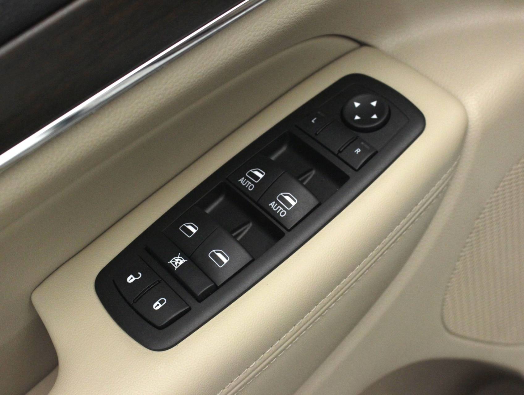 Florida Fine Cars - Used JEEP GRAND CHEROKEE 2015 MIAMI LIMITED