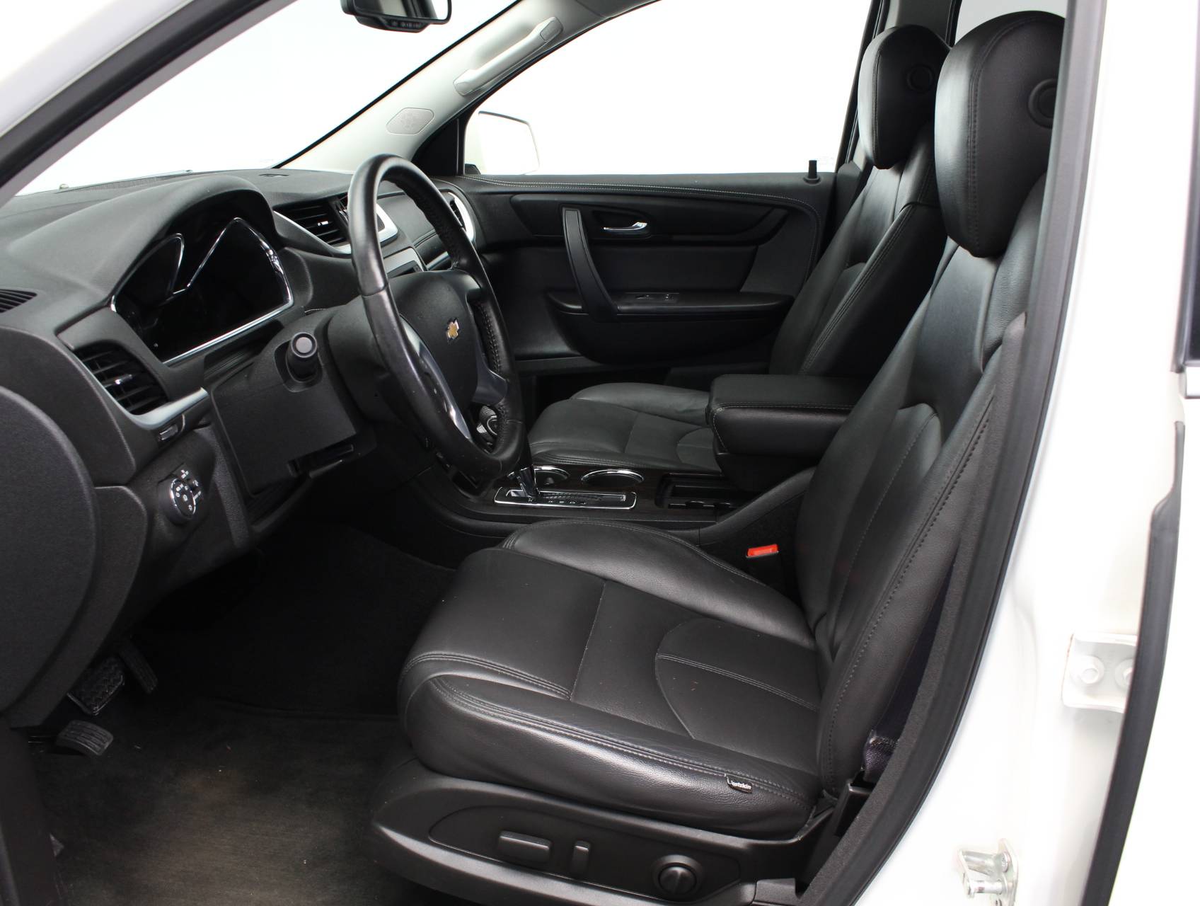 Florida Fine Cars - Used CHEVROLET TRAVERSE 2015 WEST PALM 2LT