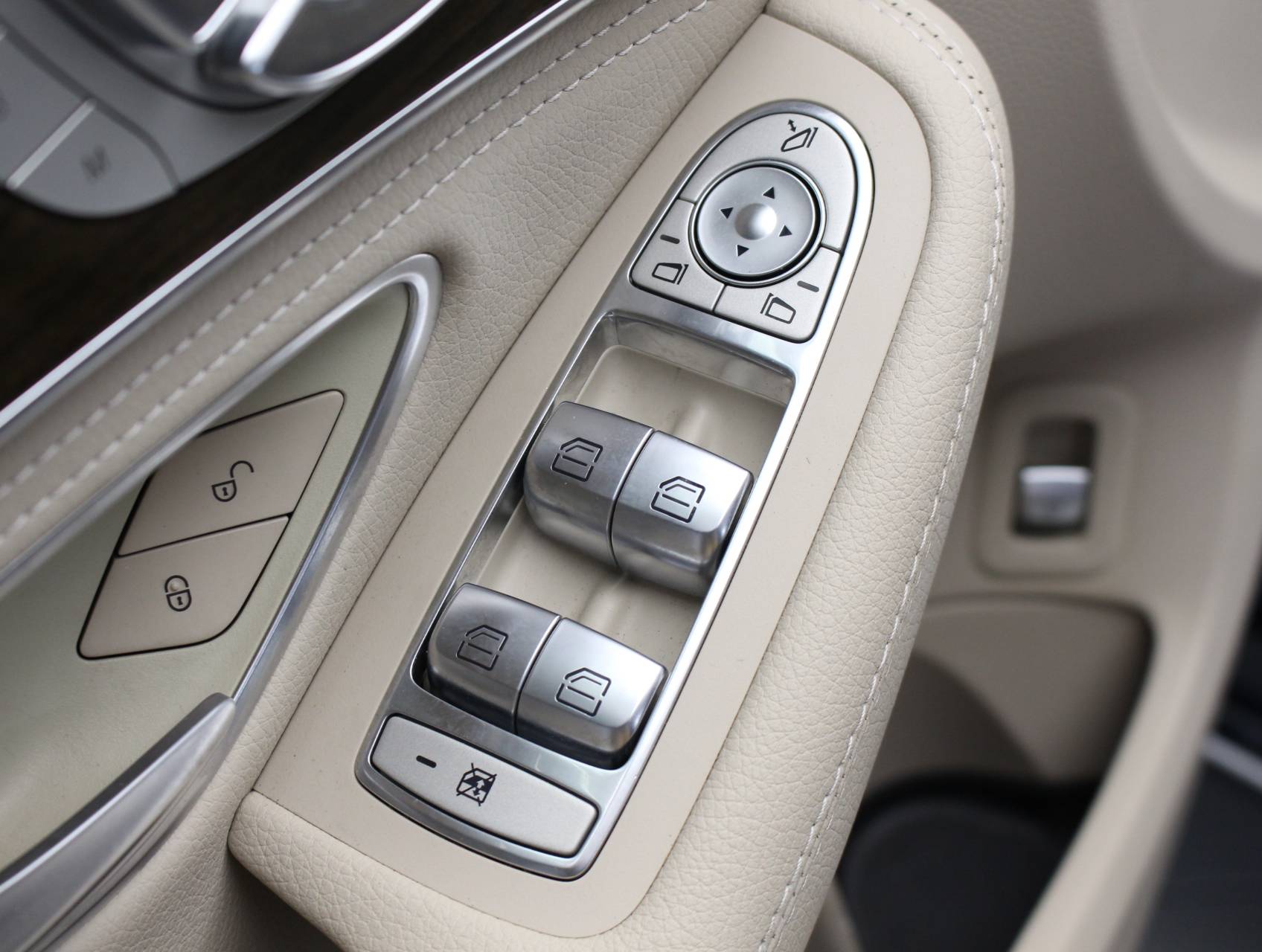 Florida Fine Cars - Used MERCEDES-BENZ C CLASS 2015 WEST PALM C300 4MATIC